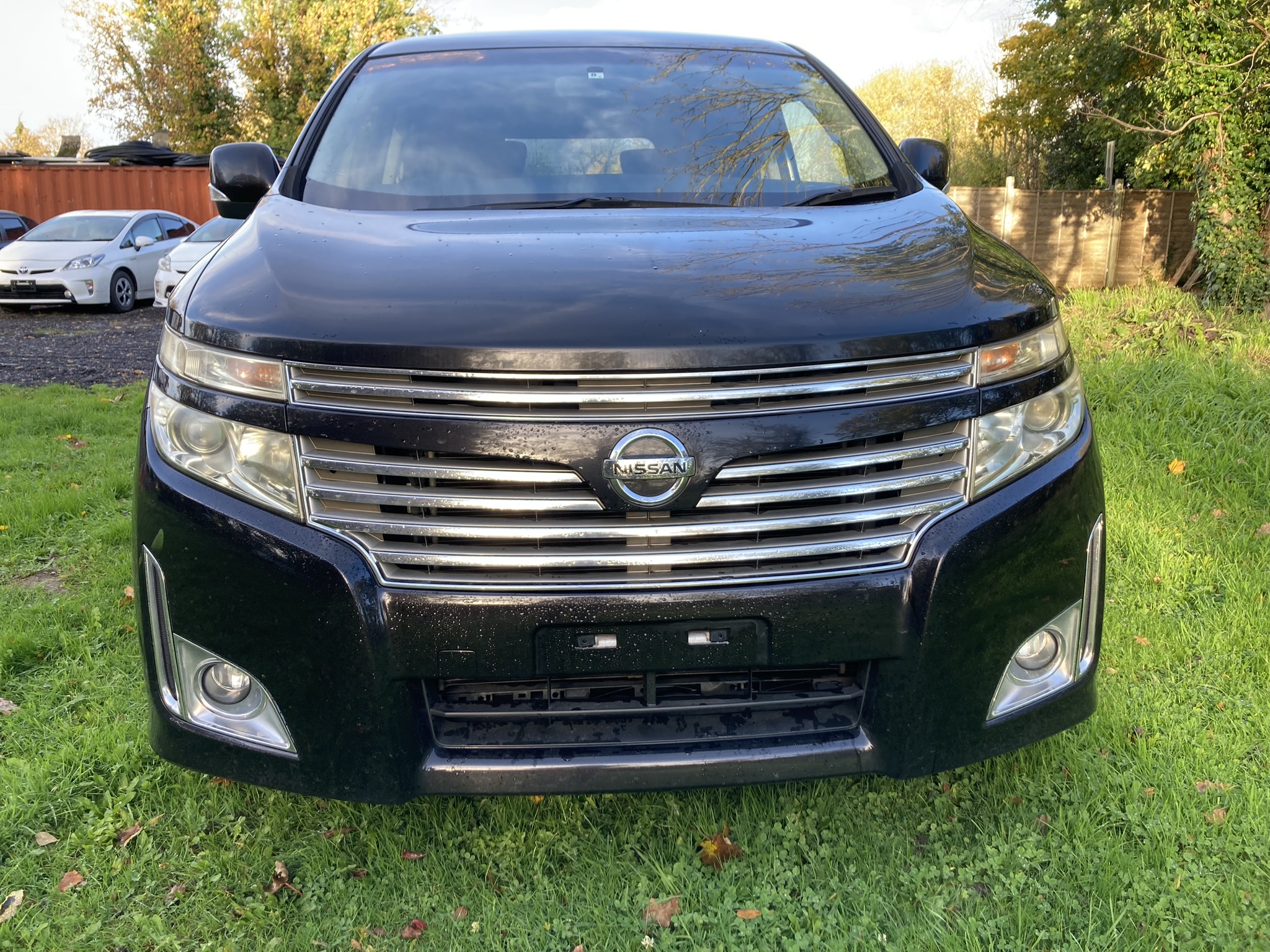 ULEZ FREE NISSAN ELGRAND HIGHWAY STAR 2012