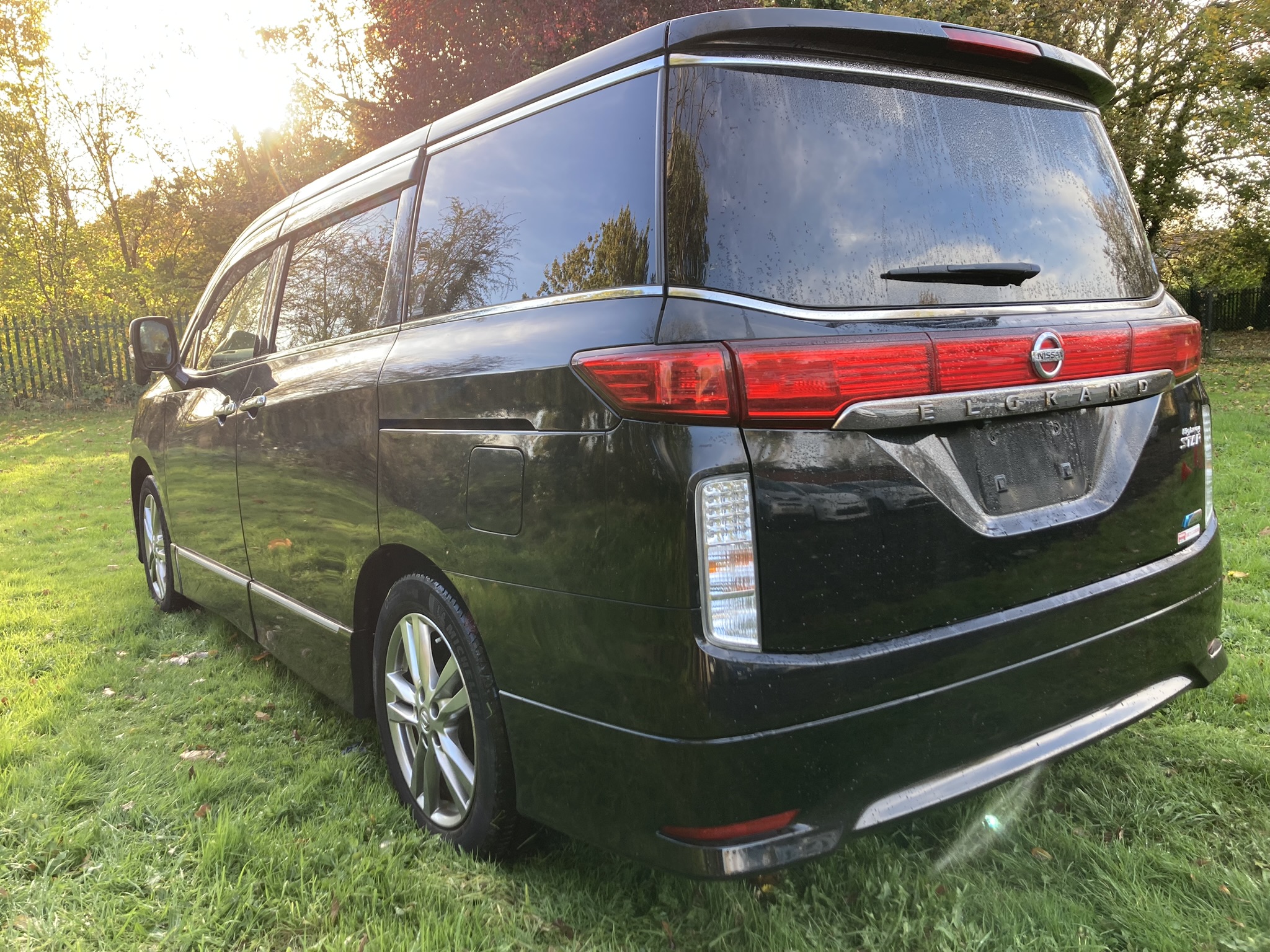 ULEZ FREE NISSAN ELGRAND HIGHWAY STAR 2012