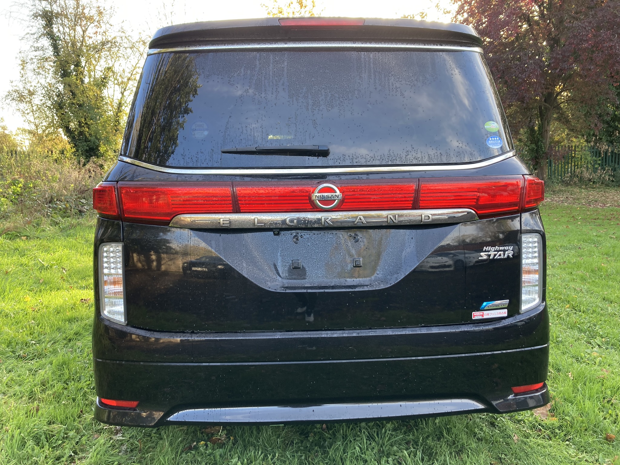 ULEZ FREE NISSAN ELGRAND HIGHWAY STAR 2012