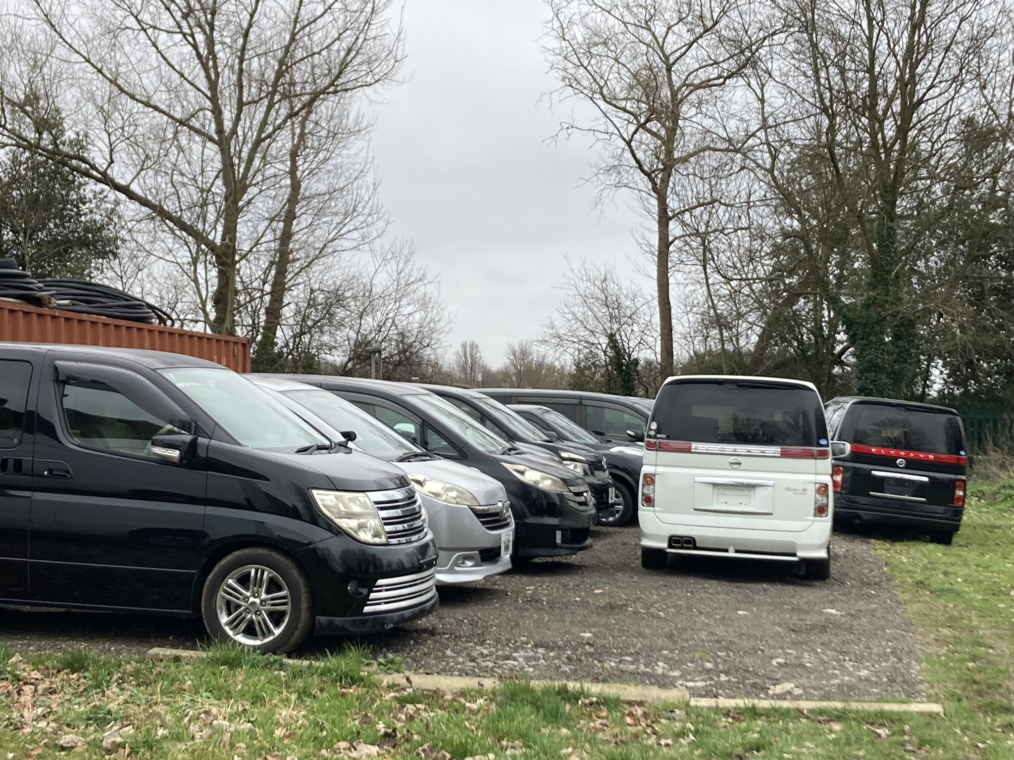 ULEZ FREE NISSAN ELGRAND HIGHWAY STAR 2012