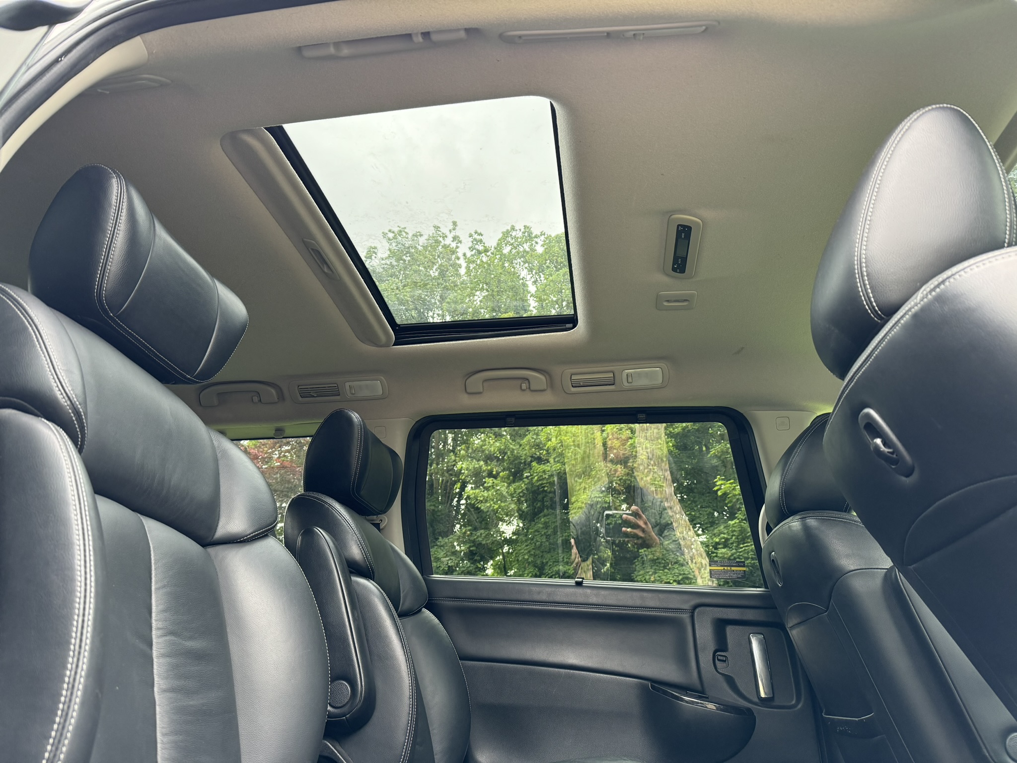 NISSAN ELGRAND RIDER S 2011 ULEZ FREE