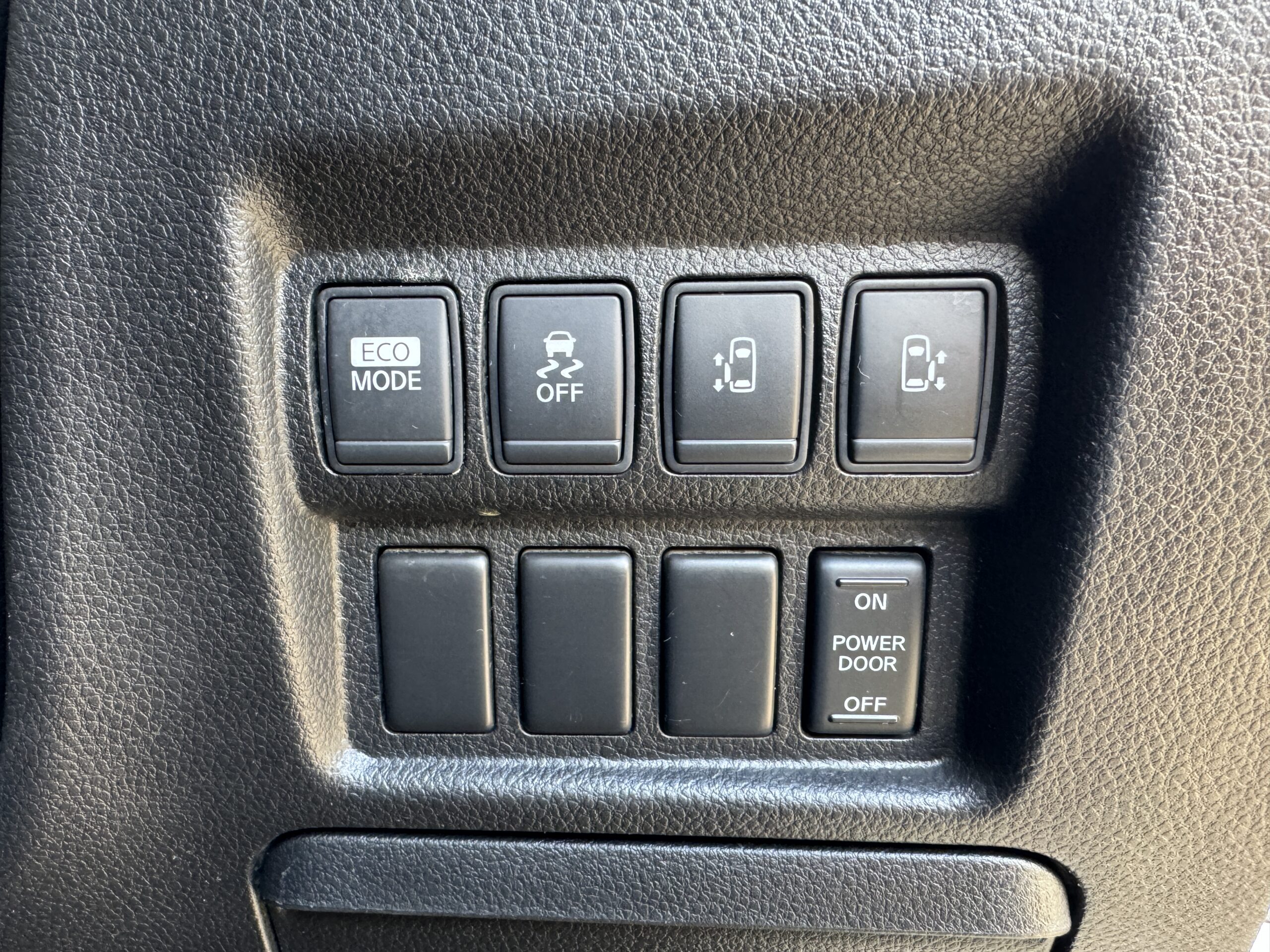 NISSAN ELGRAND RIDER S 2011 ULEZ FREE