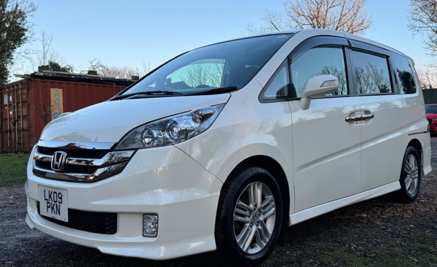HONDA STEPWAGON SPADA