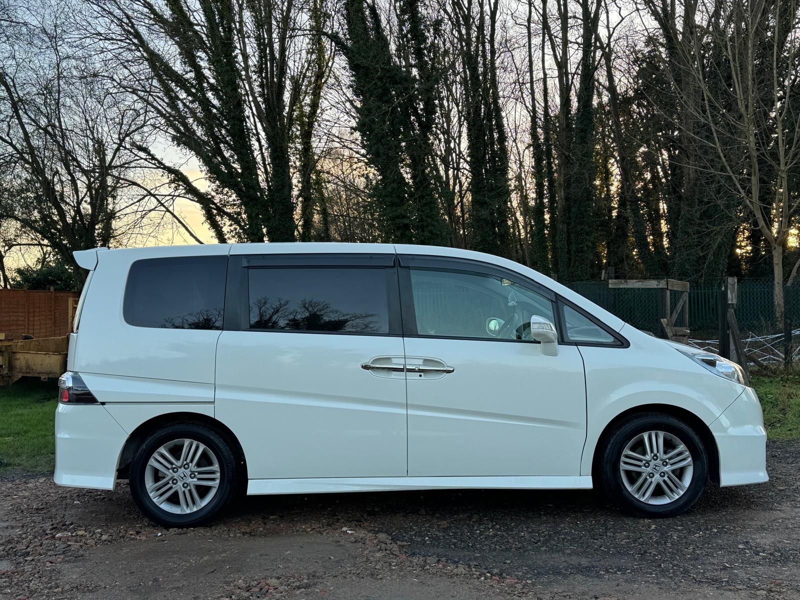 HONDA STEPWAGON SPADA