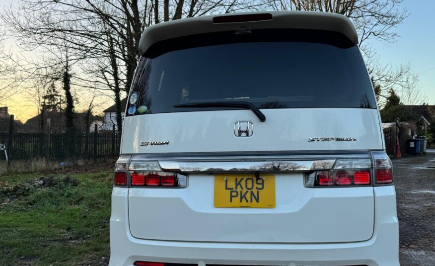HONDA STEPWAGON SPADA