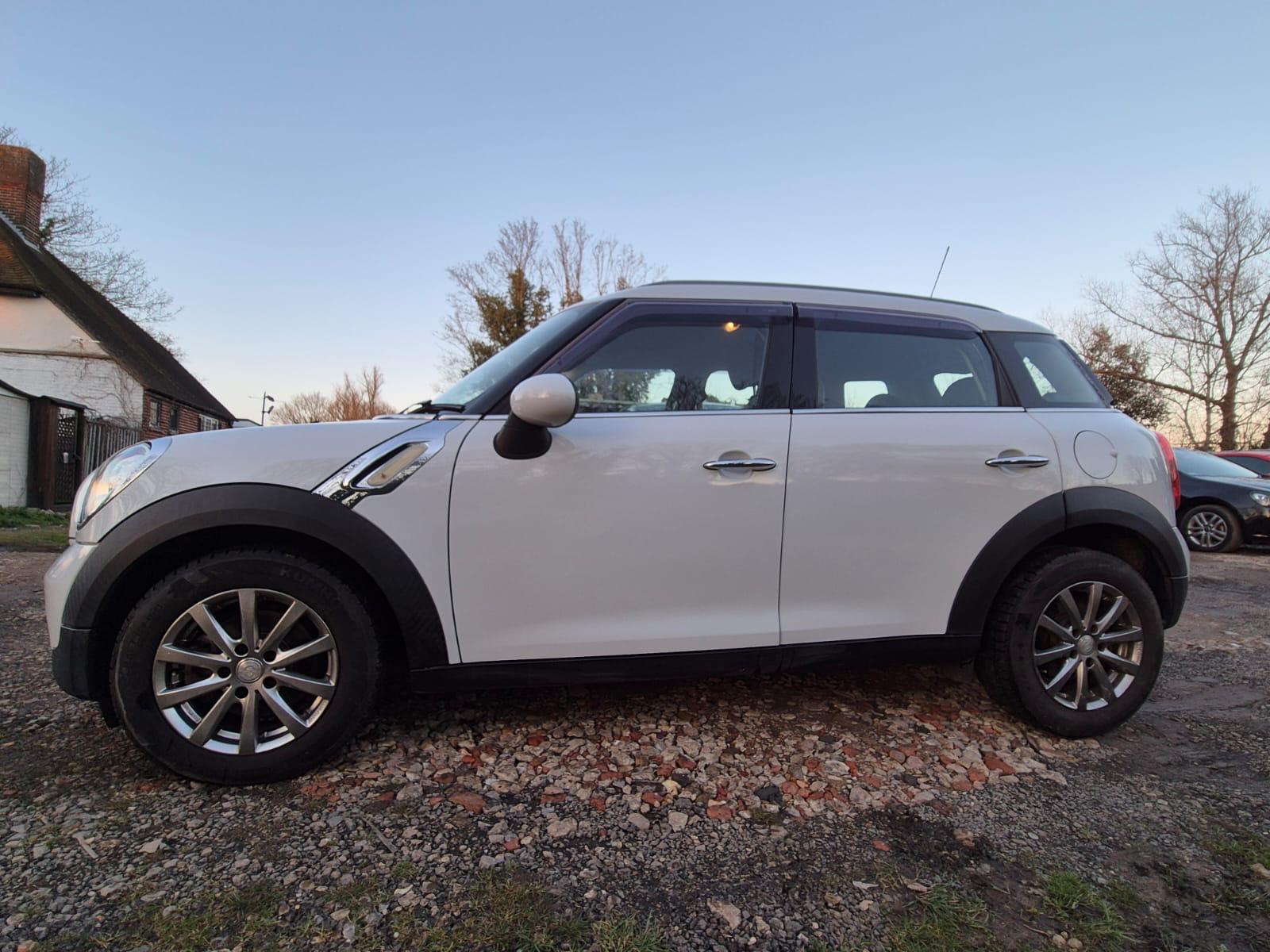 MINI COOPER – COUNTRYMAN