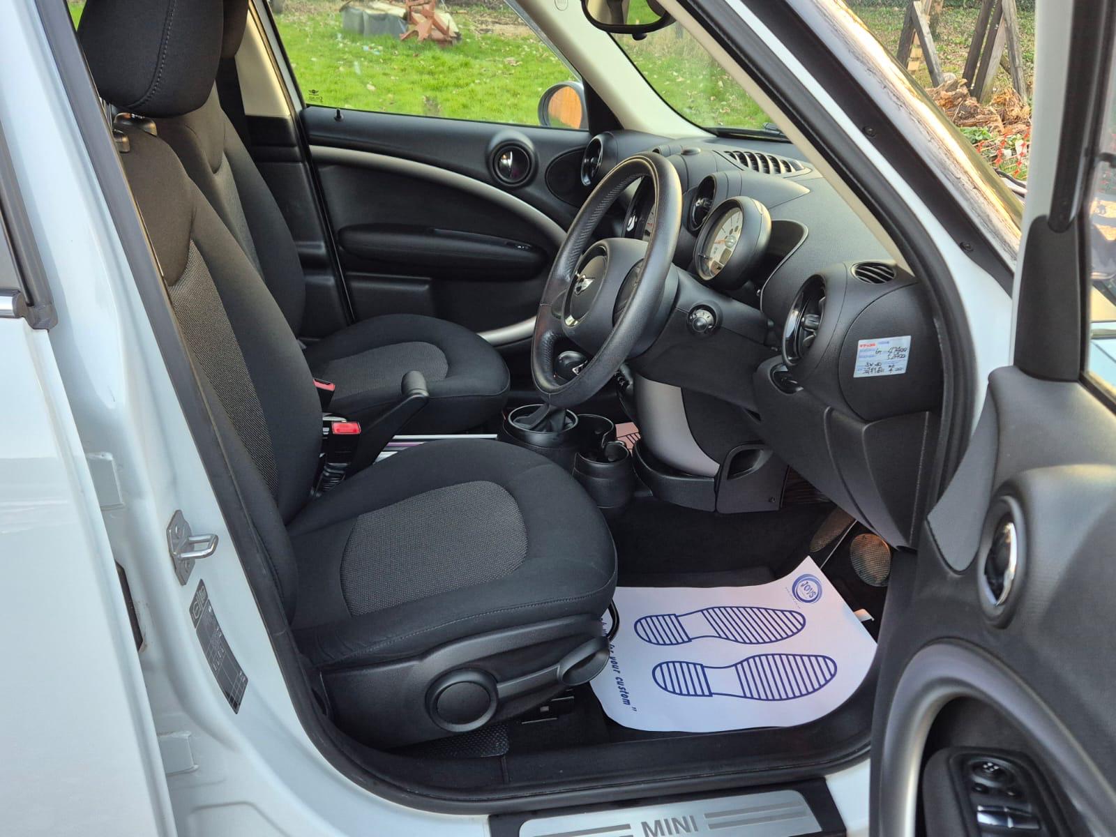 MINI COOPER – COUNTRYMAN
