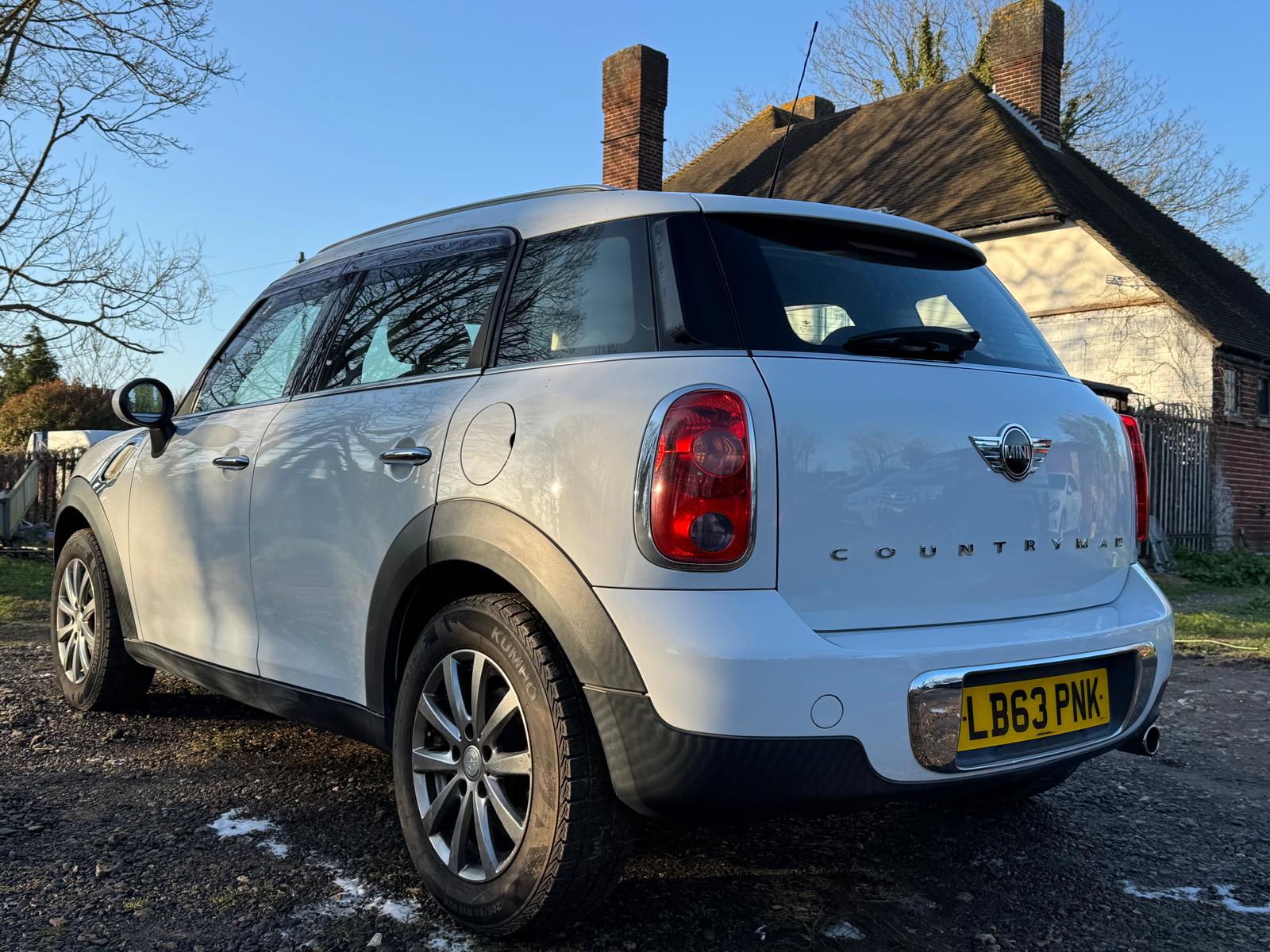 MINI COOPER – COUNTRYMAN