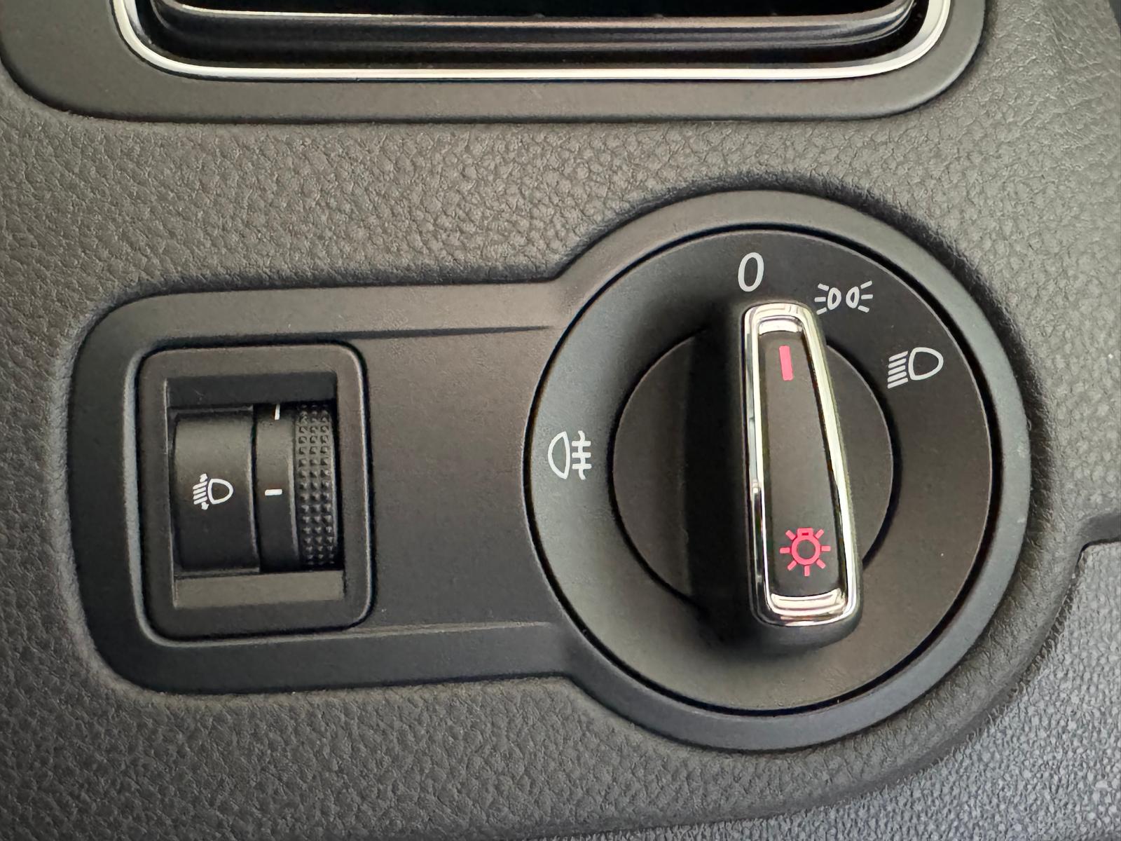 VOLKSWAGEN POLO 1.2 PETROL AUTOMATIC