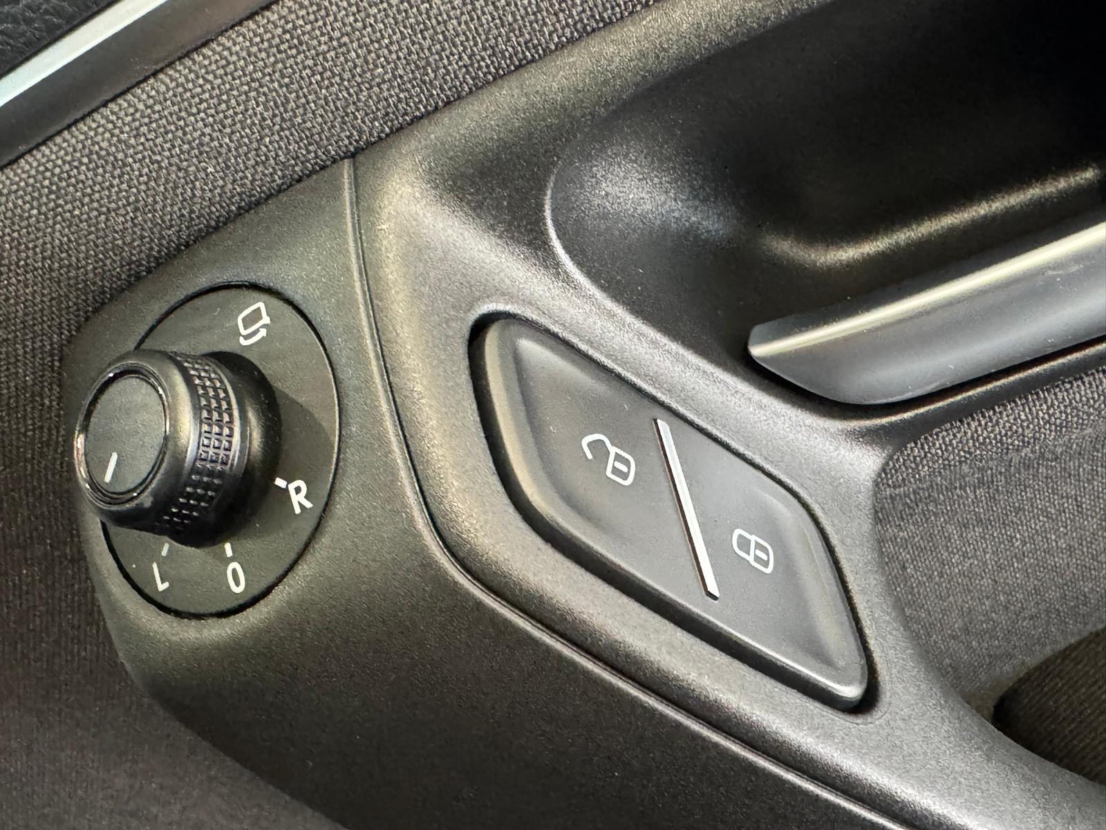 VOLKSWAGEN POLO 1.2 PETROL AUTOMATIC