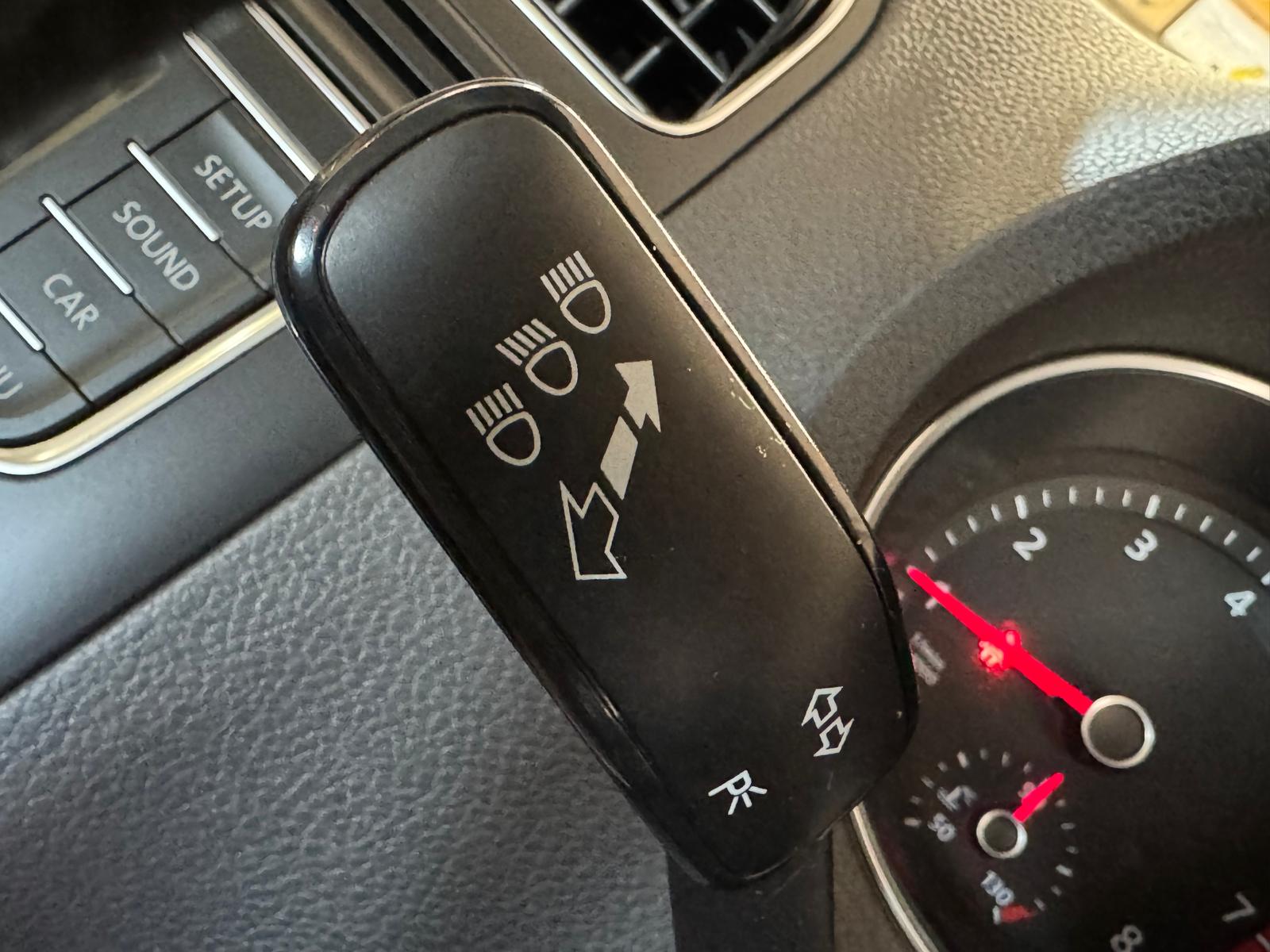 VOLKSWAGEN POLO 1.2 PETROL AUTOMATIC