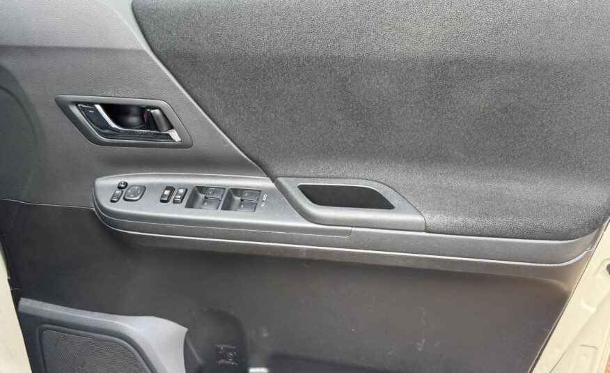 TOYOTA ALPHARD 2012 ULEZ FREE
