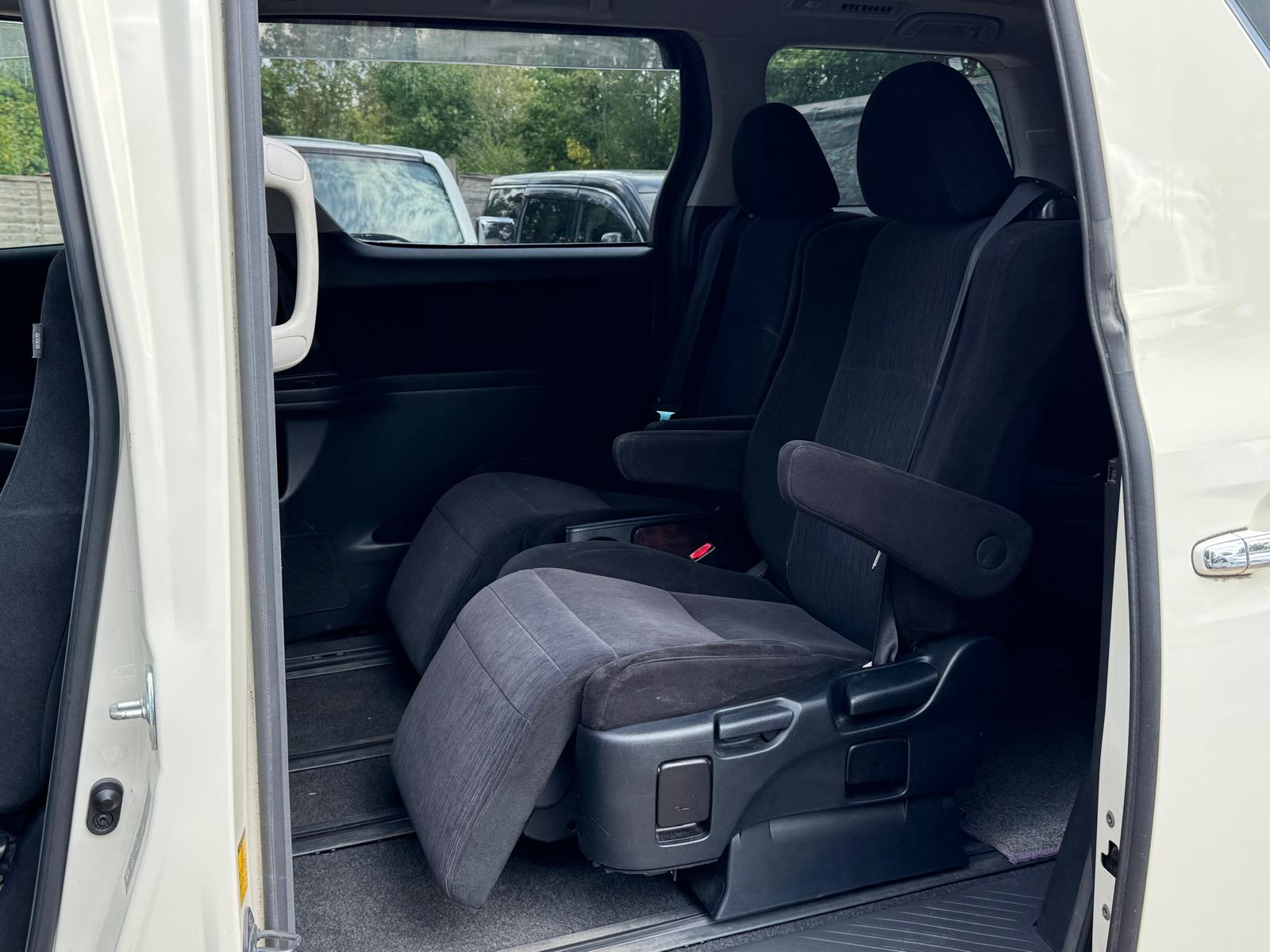 TOYOTA ALPHARD 2012 ULEZ FREE