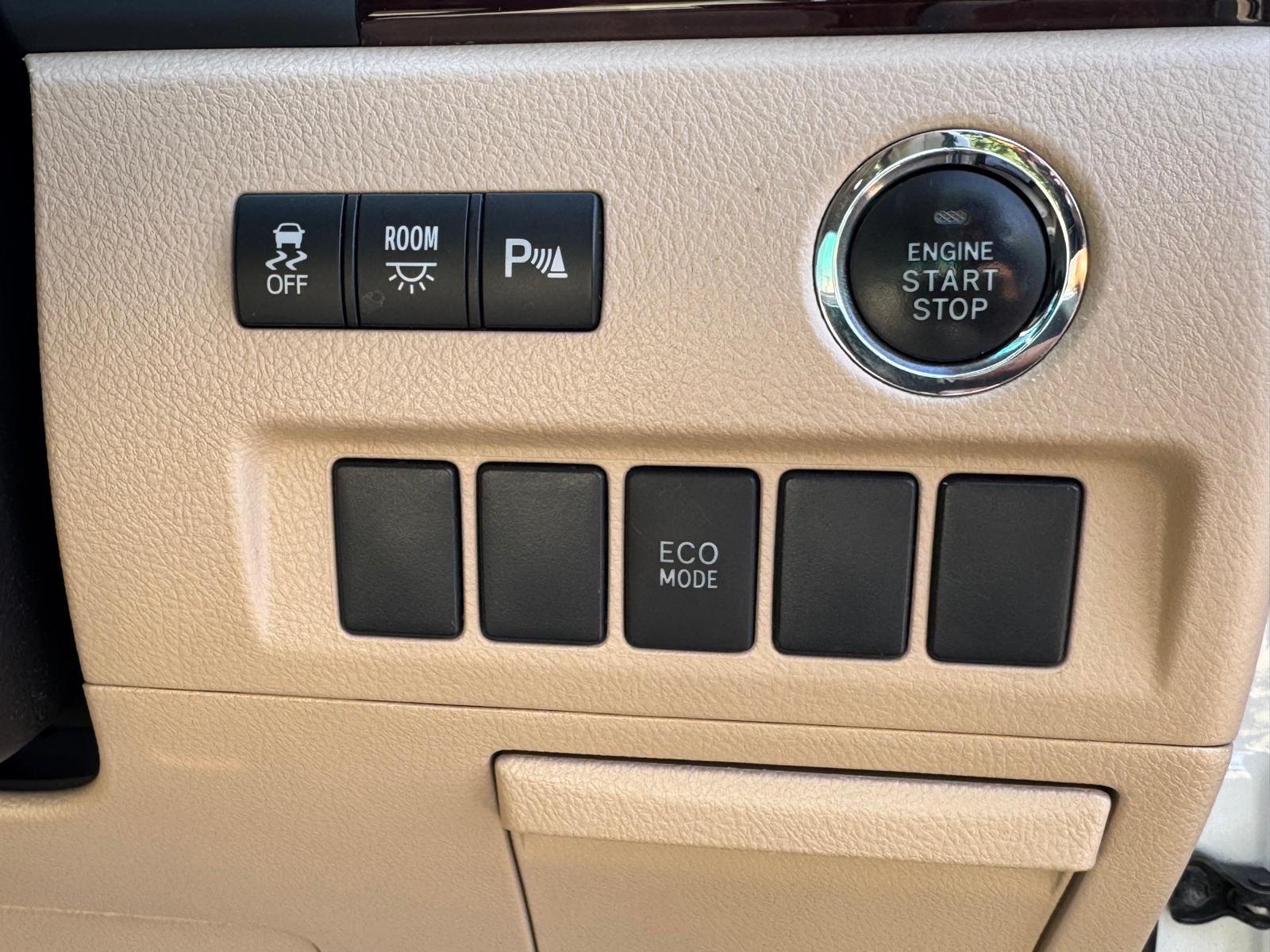 TOYOTA VELLFIRE 2011 ULEZ FREE