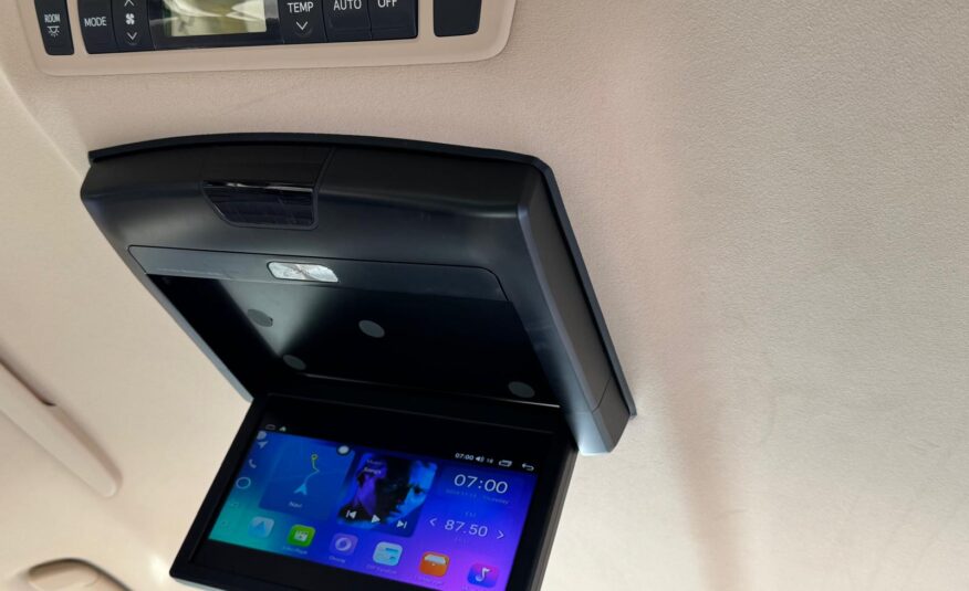 TOYOTA VELLFIRE 2011 ULEZ FREE