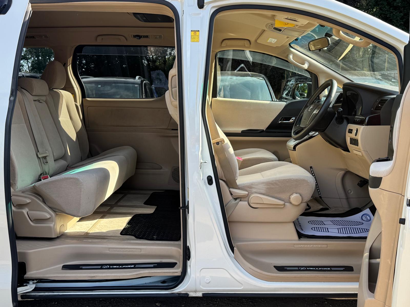 TOYOTA VELLFIRE 2011 ULEZ FREE