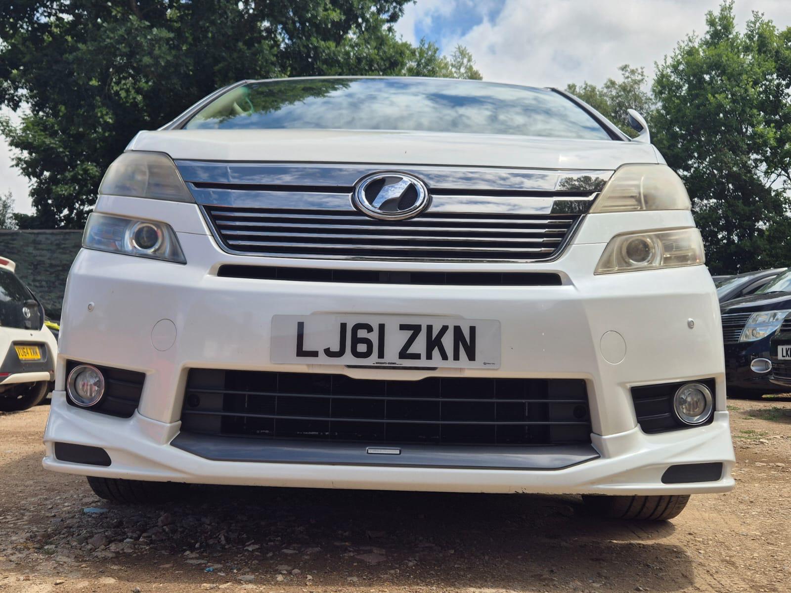 TOYOTA VELLFIRE 2011 ULEZ FREE