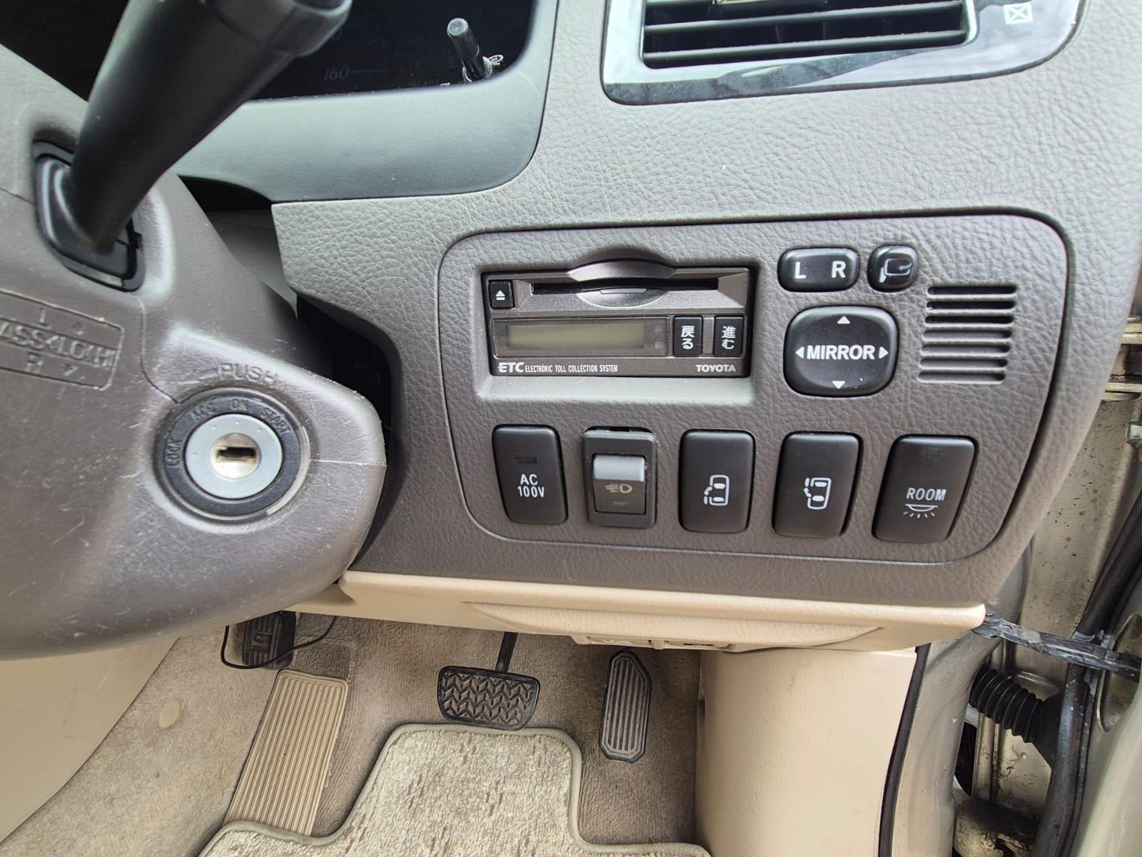 TOYOTA ALPHARD HYBRID 2004