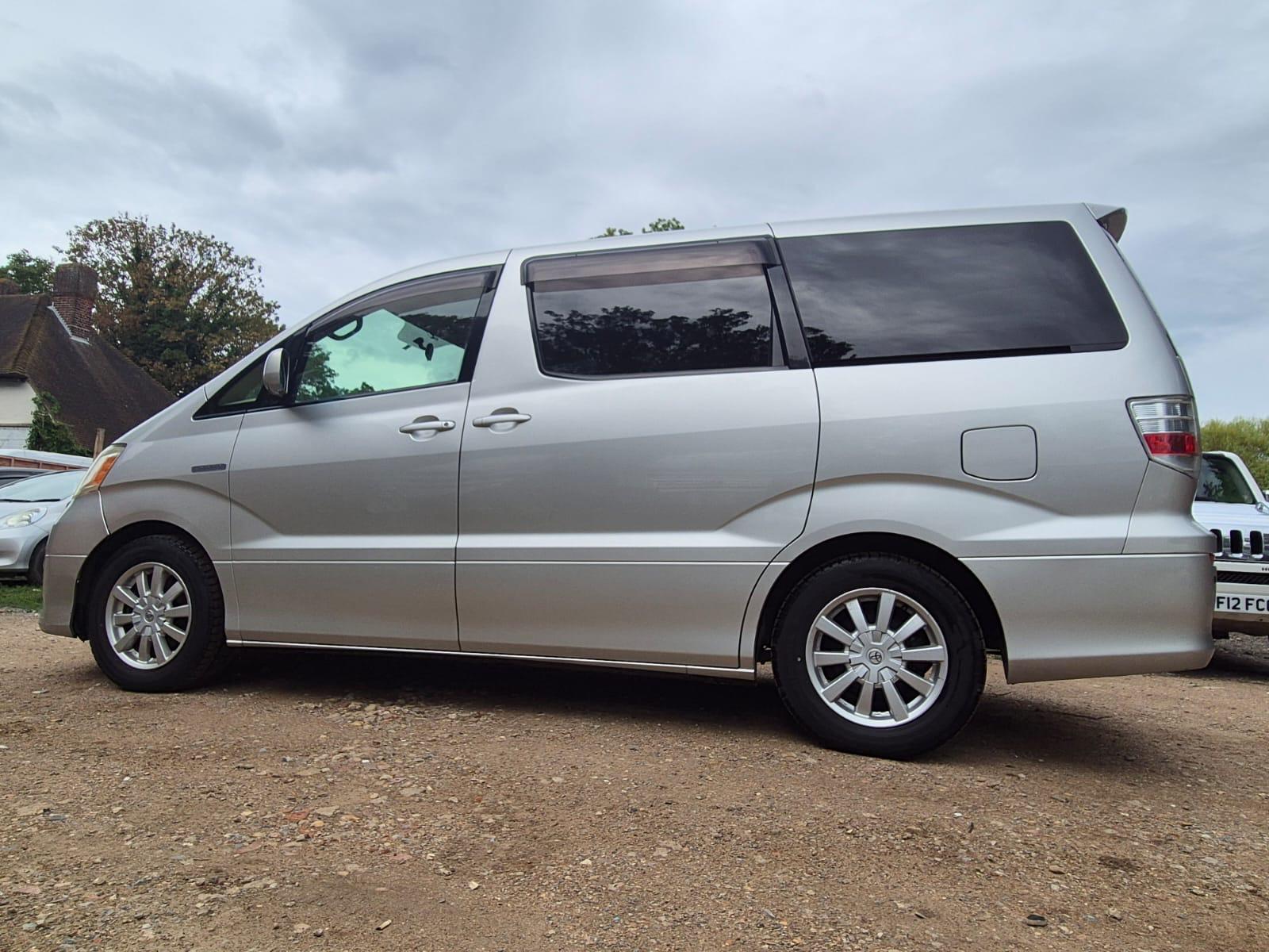 TOYOTA ALPHARD HYBRID 2004