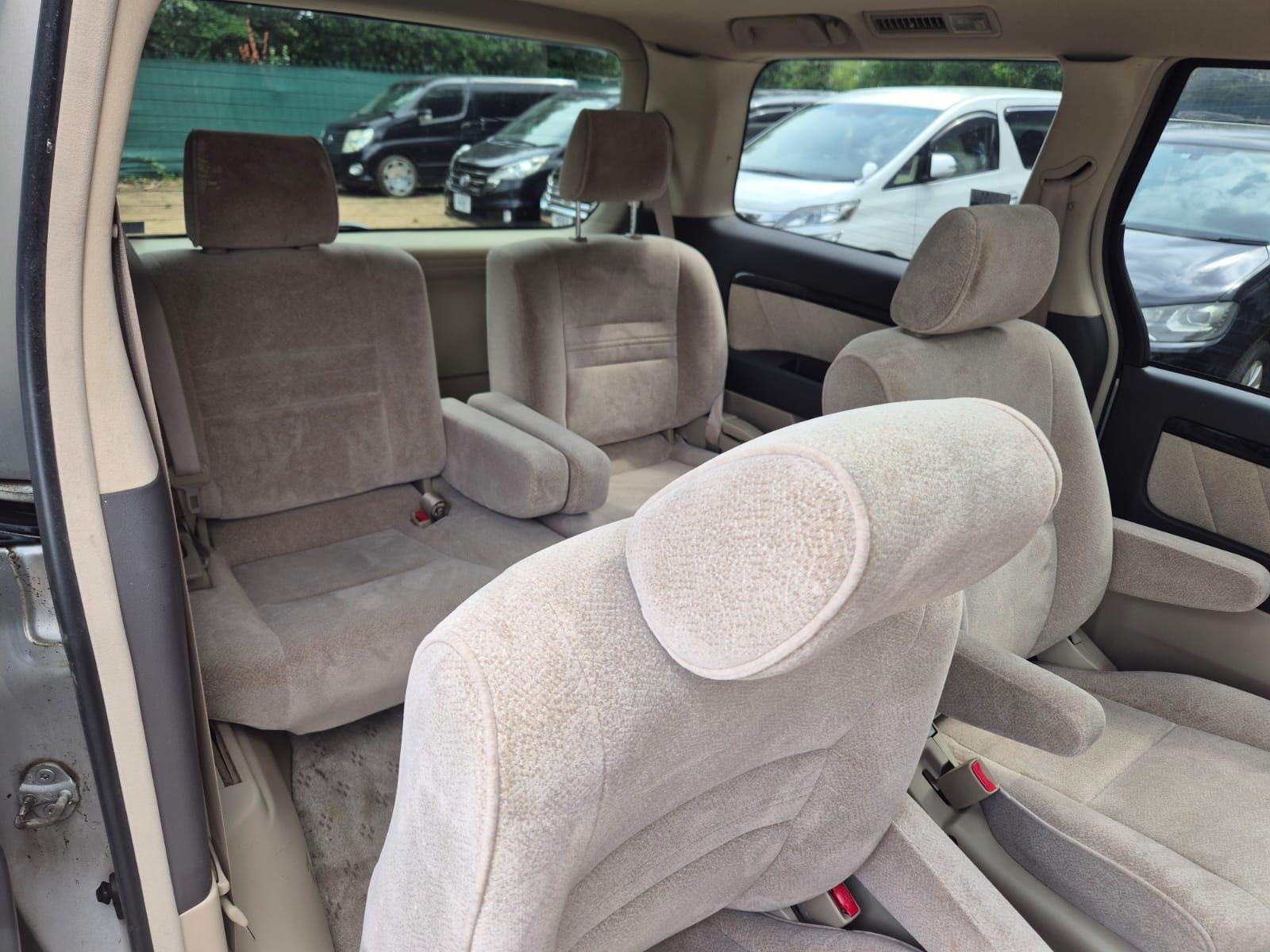 TOYOTA ALPHARD HYBRID 2004