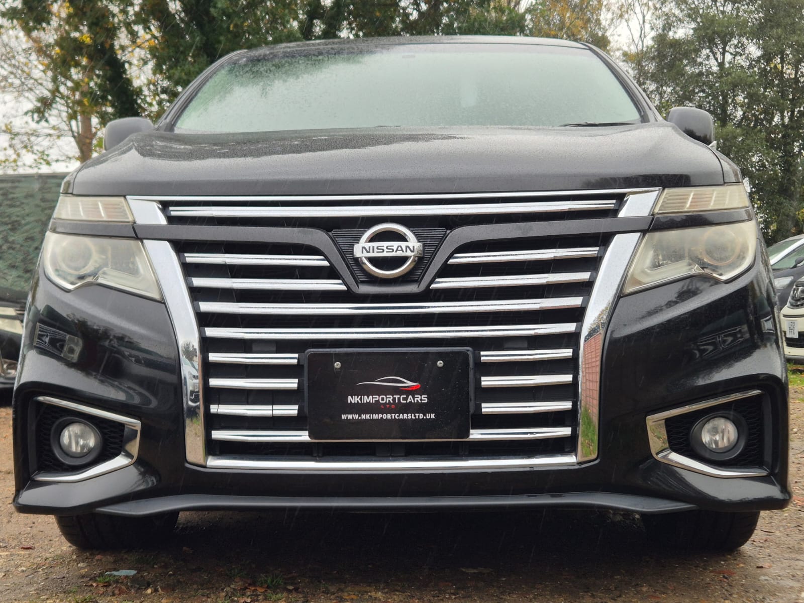 NISSAN ELGRAND HIGHWAY STAR PETROL AUTOMATIC 2014