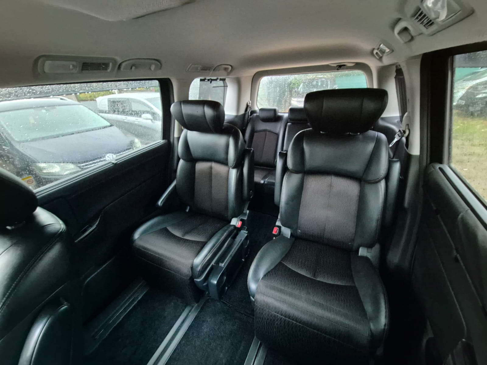 NISSAN ELGRAND HIGHWAY STAR PETROL AUTOMATIC 2014