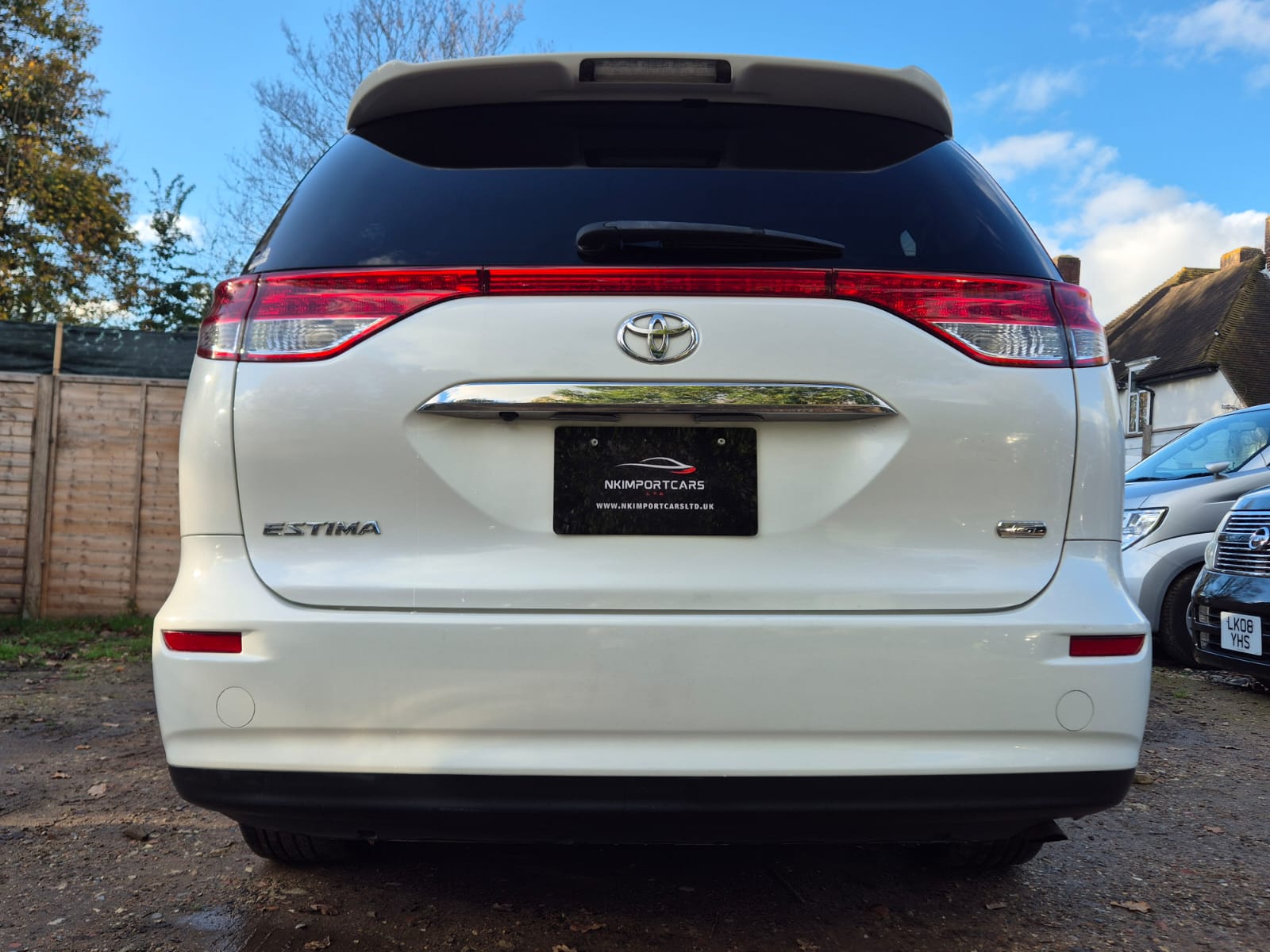TOYOTA ESTIMA PETROL AUTOMATIC 2010