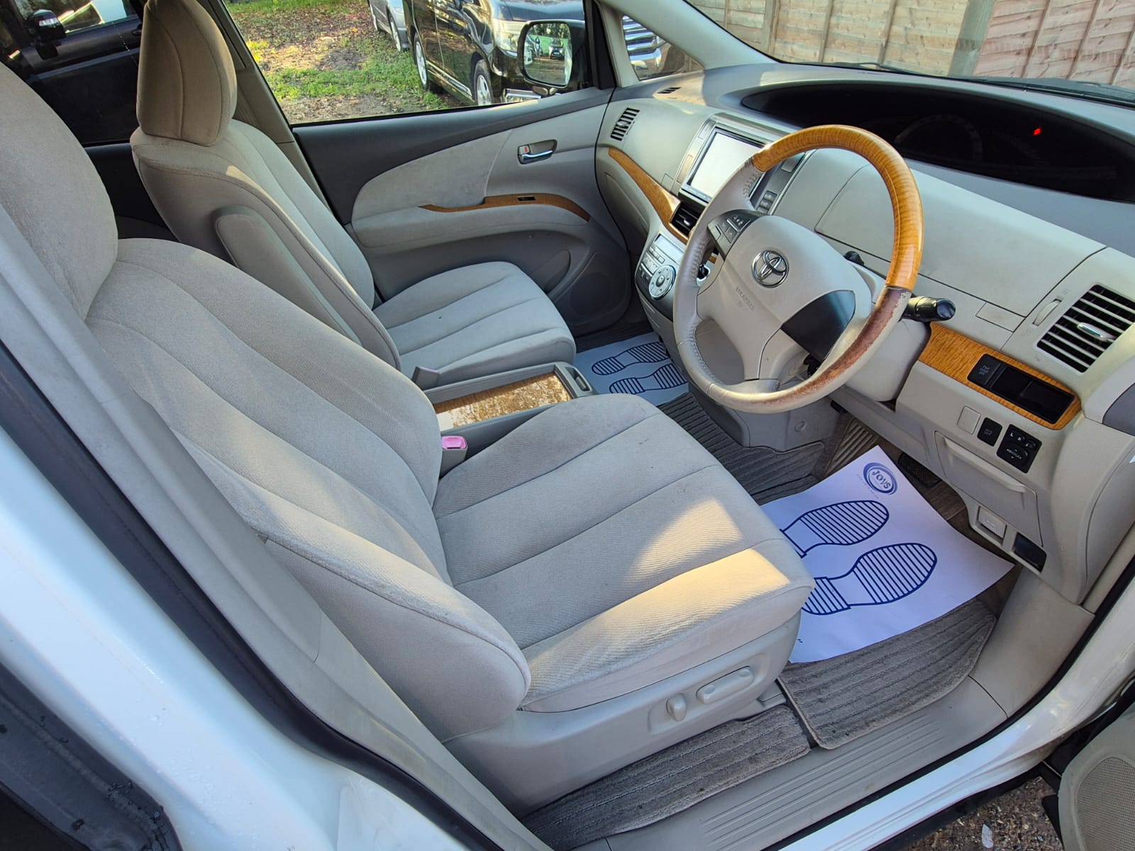 TOYOTA ESTIMA PETROL AUTOMATIC 2010