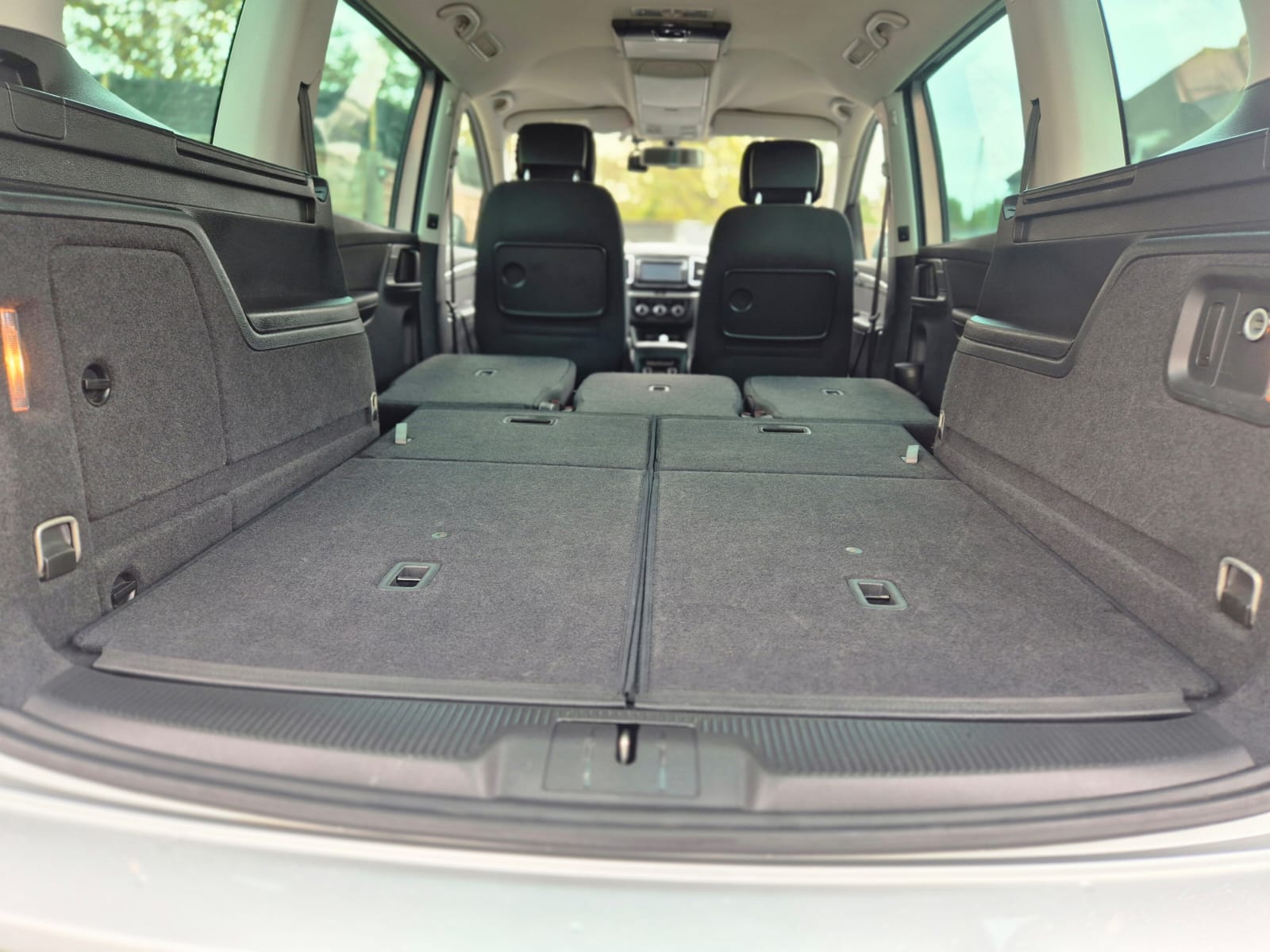 VOLKSWAGEN SHARAN 1400CC AUTOMATIC PETROL 2015