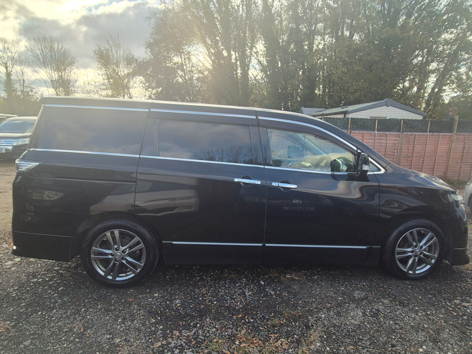 Nissan Elgran Highway Star 2012