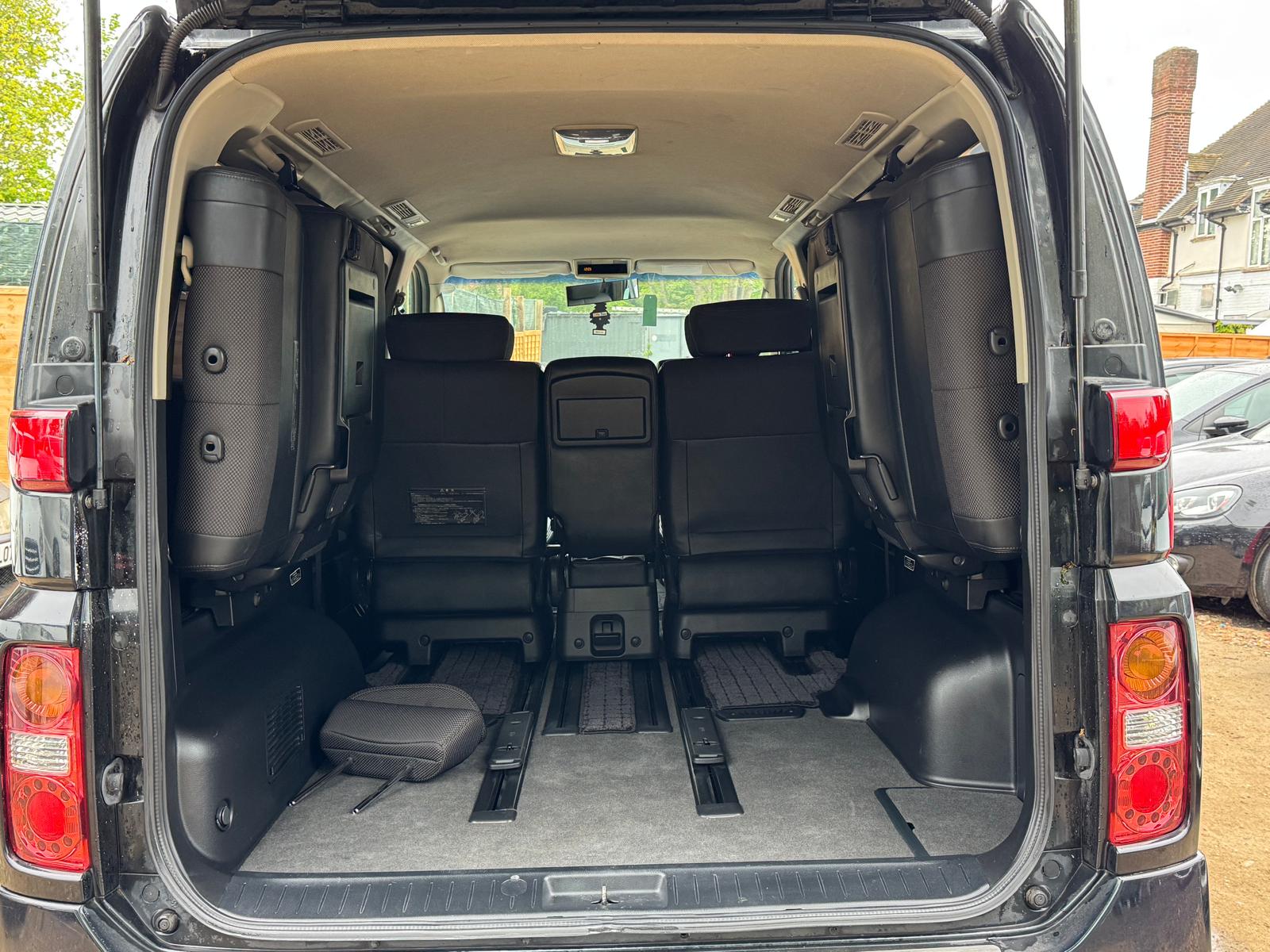 Nissan Elgrand Highway Star 2008