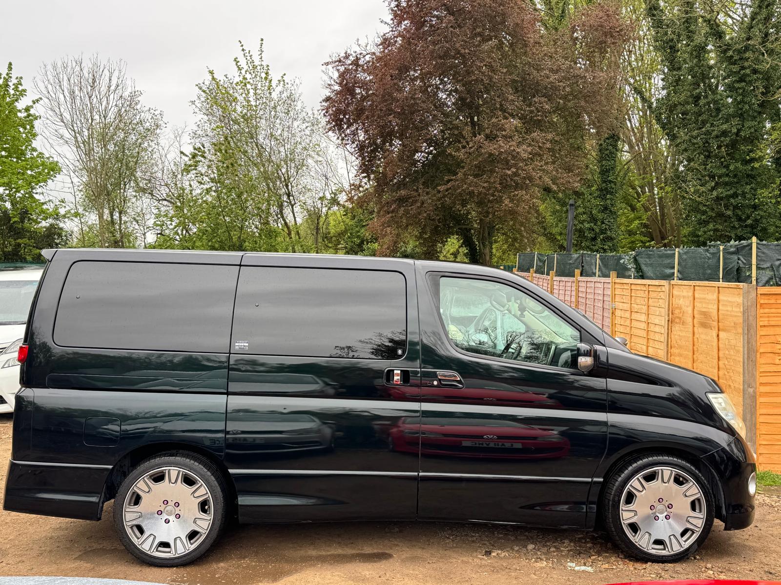 Nissan Elgrand Highway Star 2008