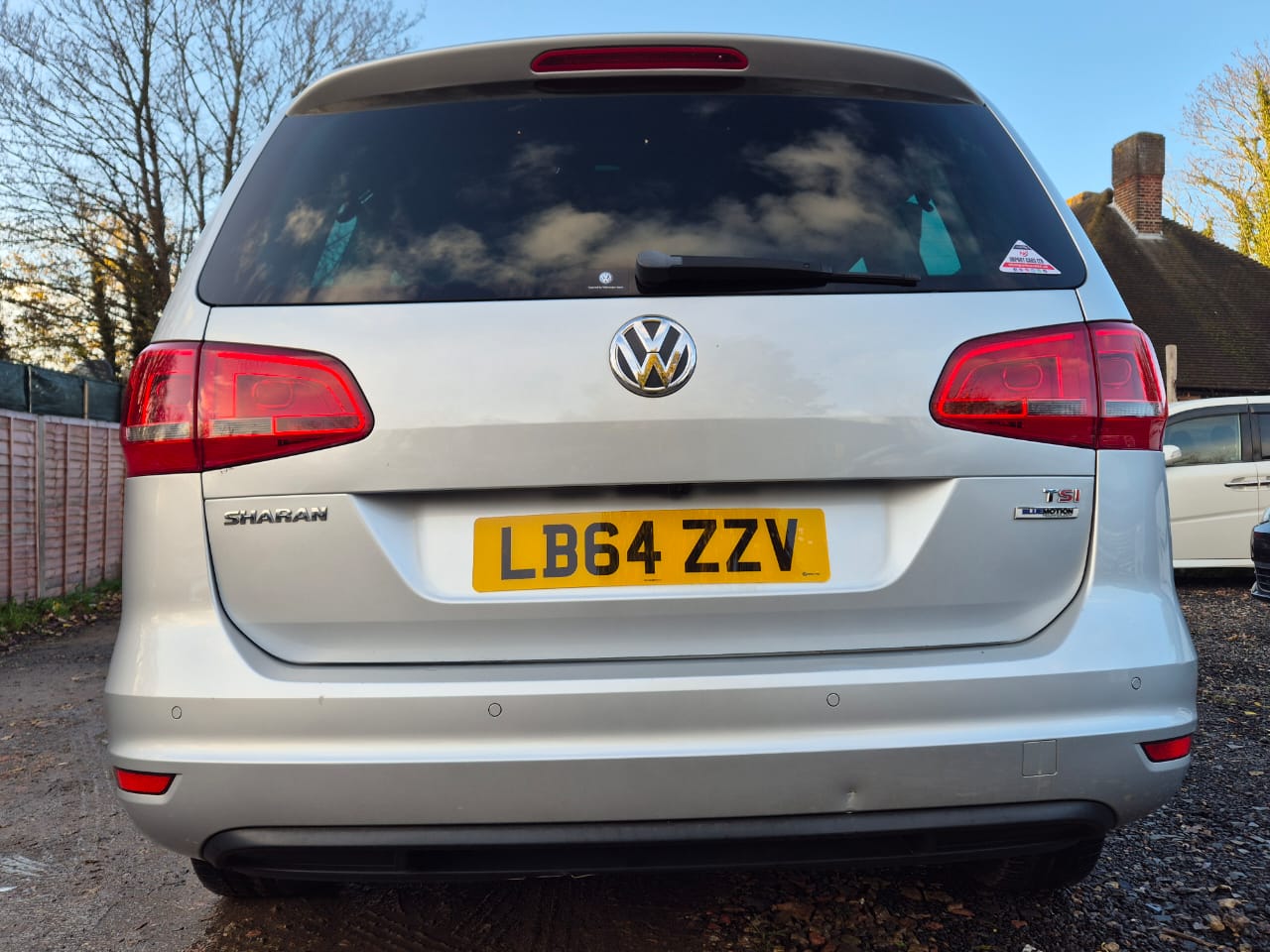 VOLKSWAGEN SHARAN 1400CC AUTOMATIC PETROL 2015