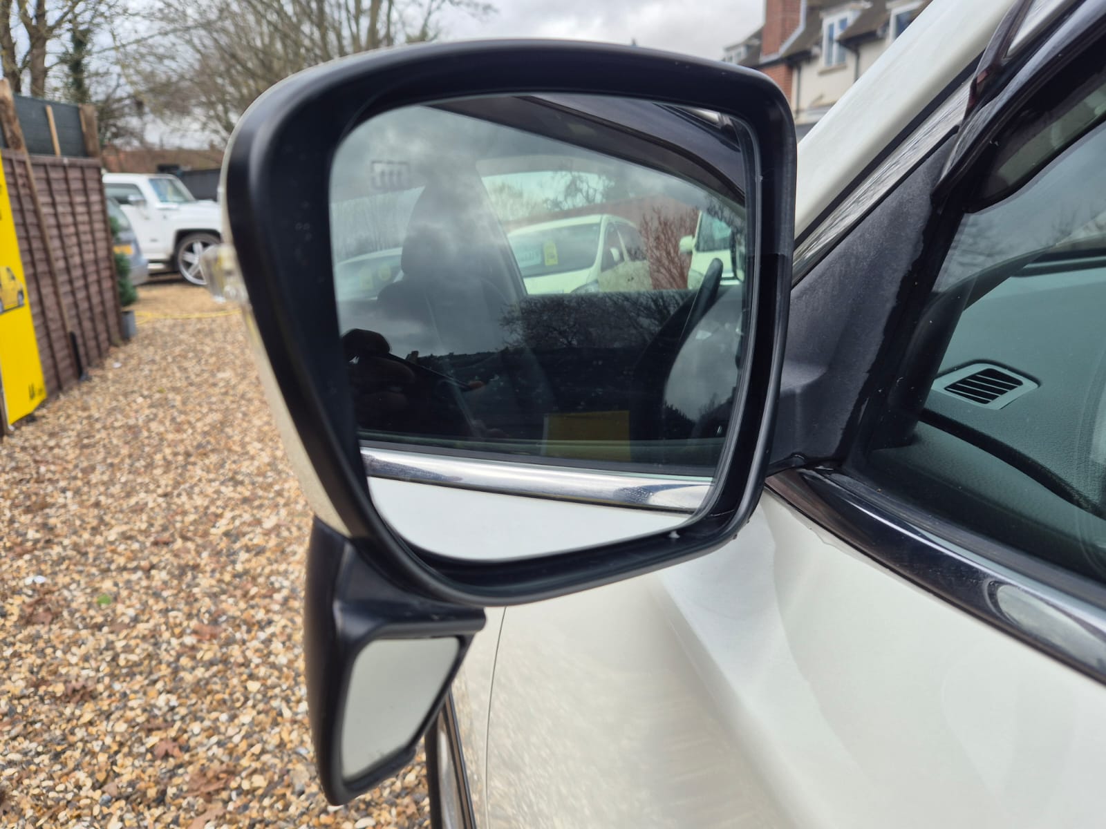 NISSAN X-TRAIL 2016 PETROL AUTOMATIC