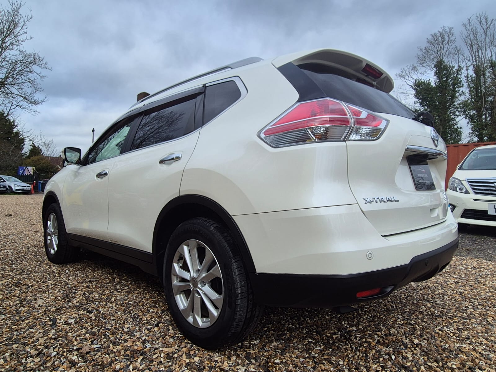 NISSAN X-TRAIL 2016 PETROL AUTOMATIC