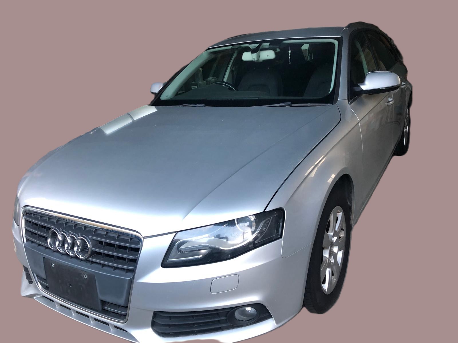 AUDI A4 PETROL AUTOMATIC 2010