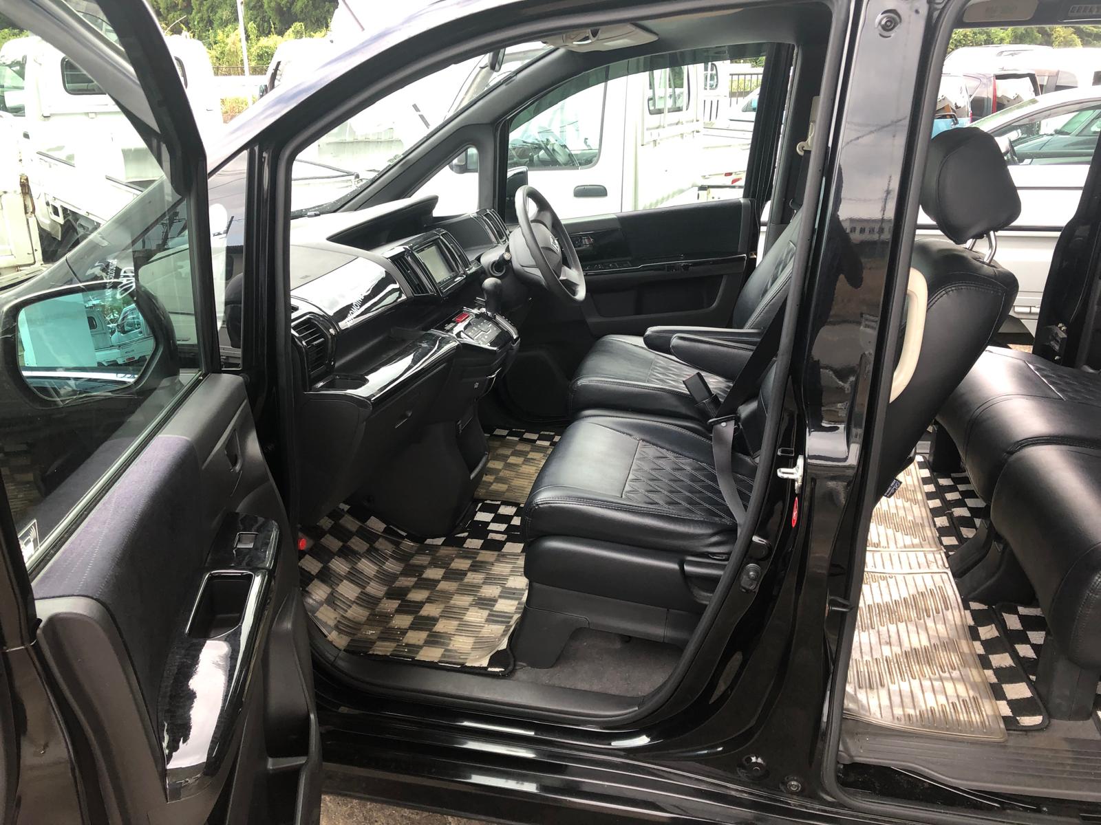 HONDA STEPWAGON SPADA 2012