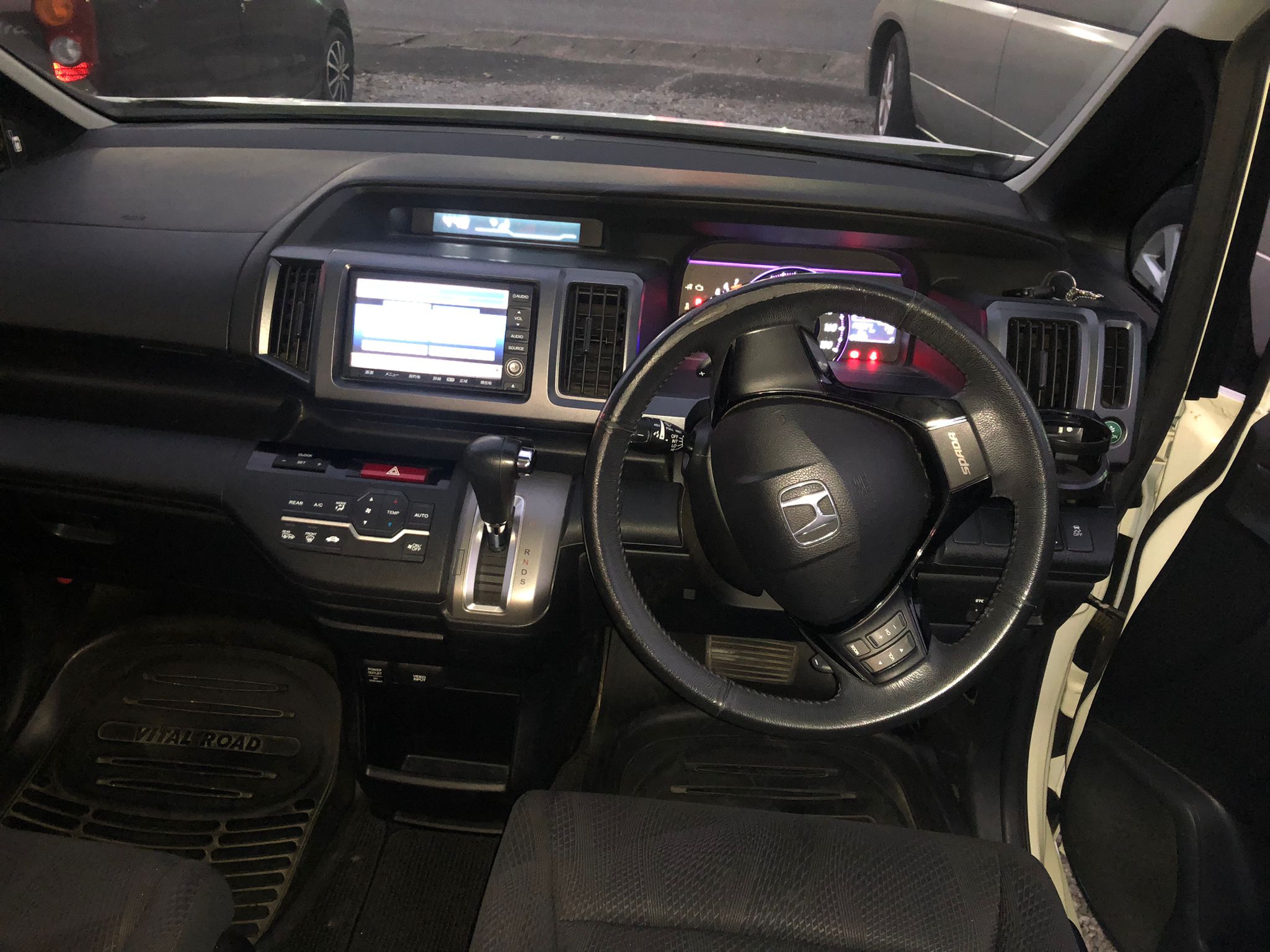 HONDA STEPWAGON SPADA AUTOMATIC 2010