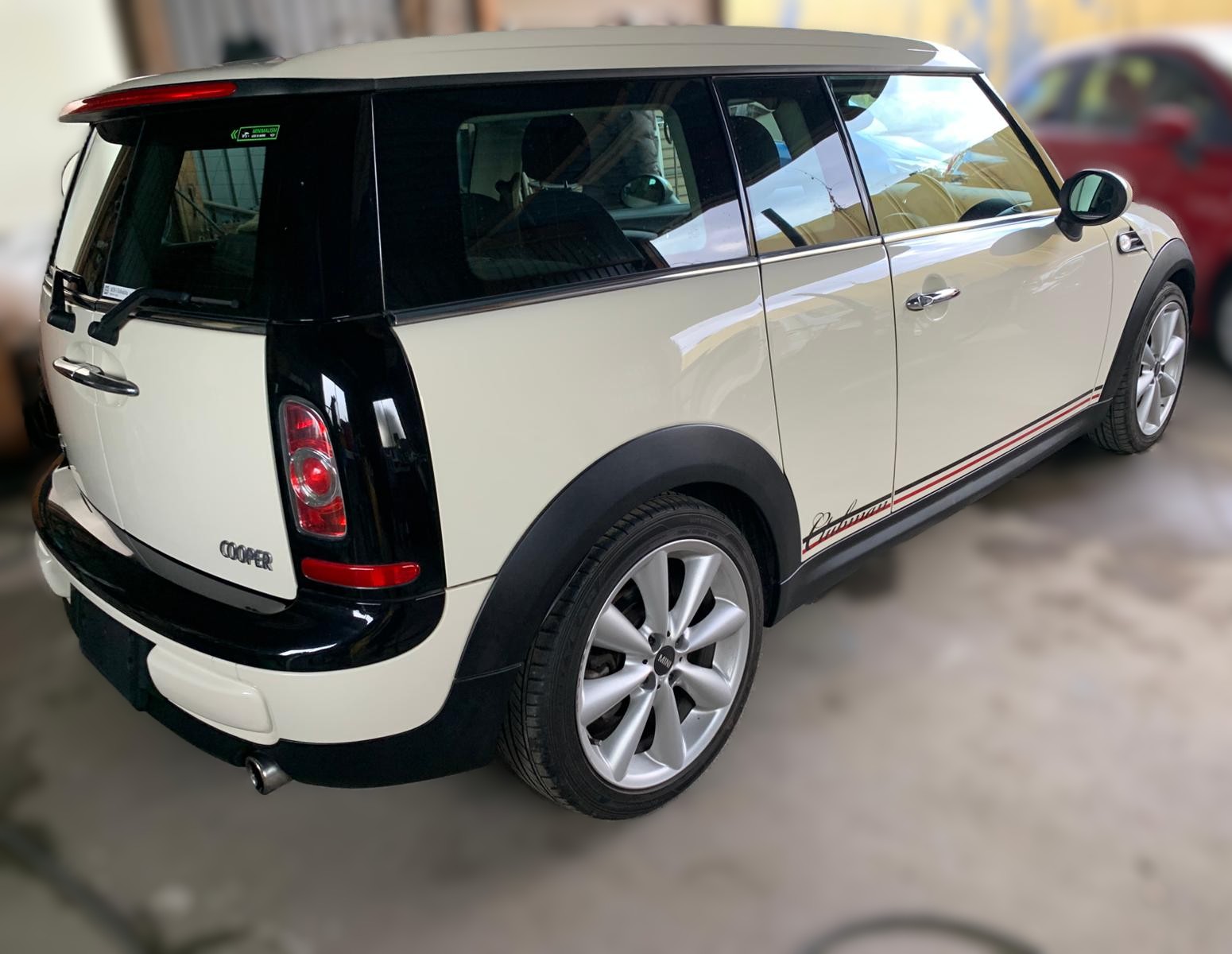 MINI CLUBMAN PETROL AUTOMATIC 2012