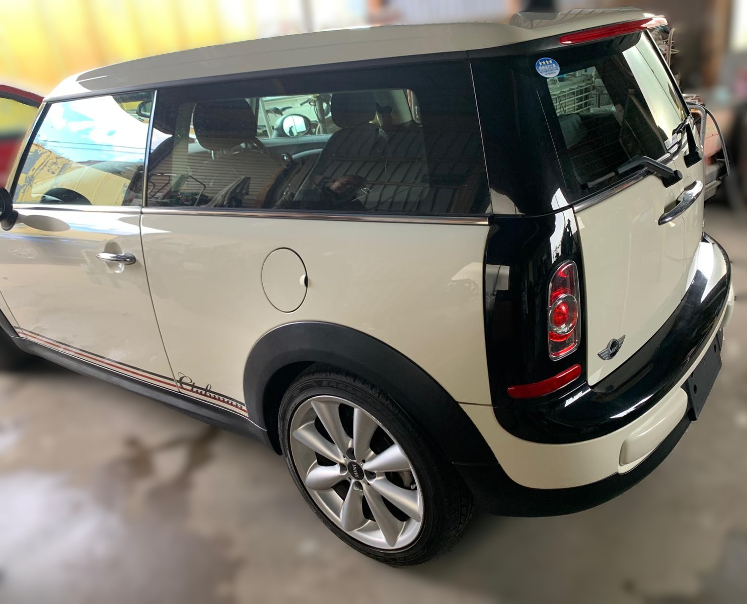 MINI CLUBMAN PETROL AUTOMATIC 2012