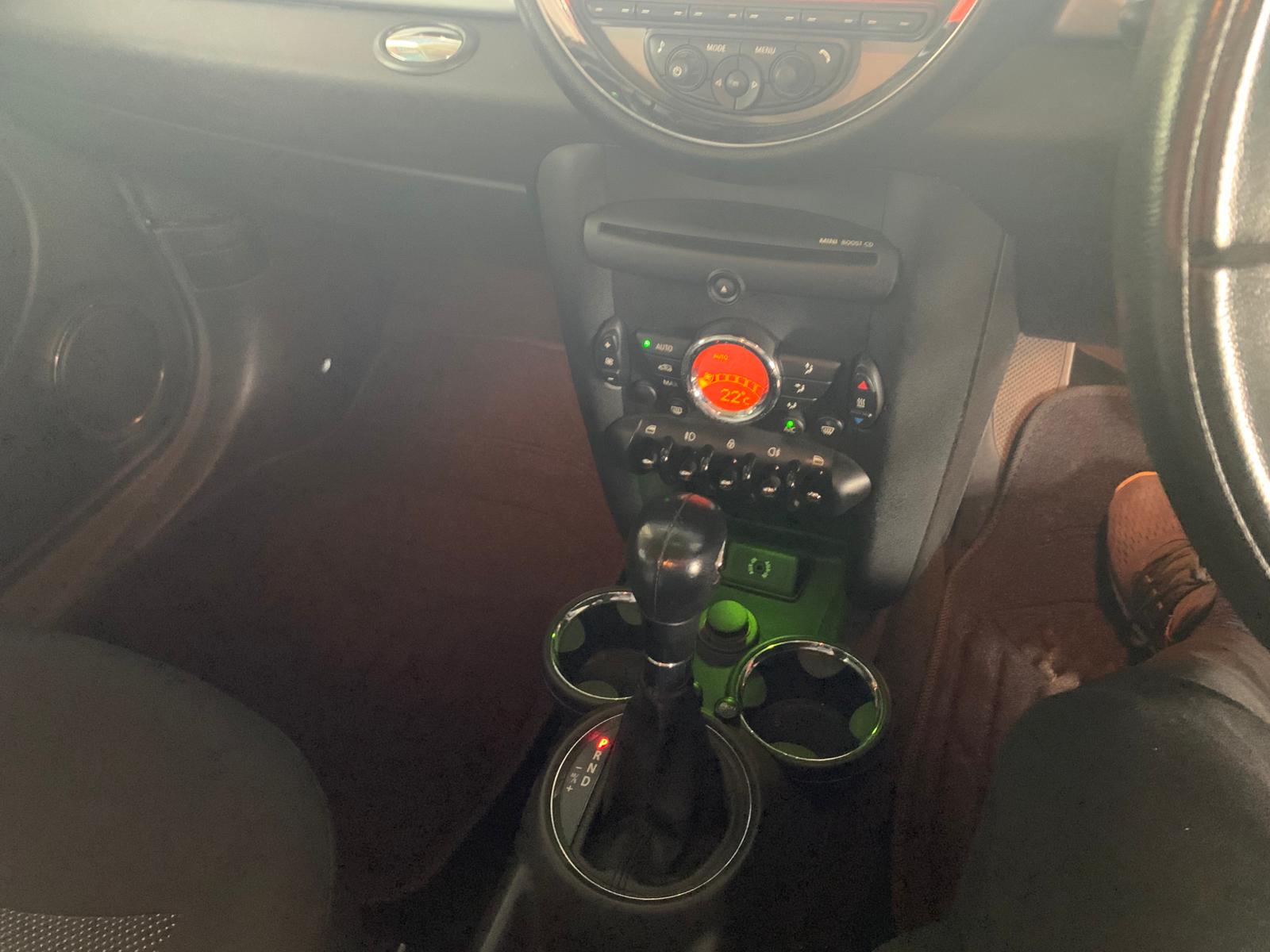 MINI CLUBMAN PETROL AUTOMATIC 2012