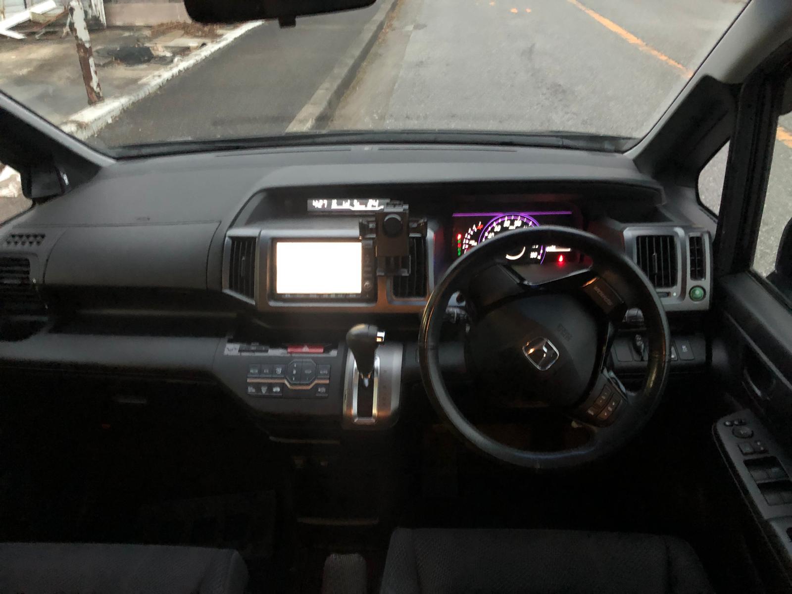 HONDA STEPWAGON SPADA 2010