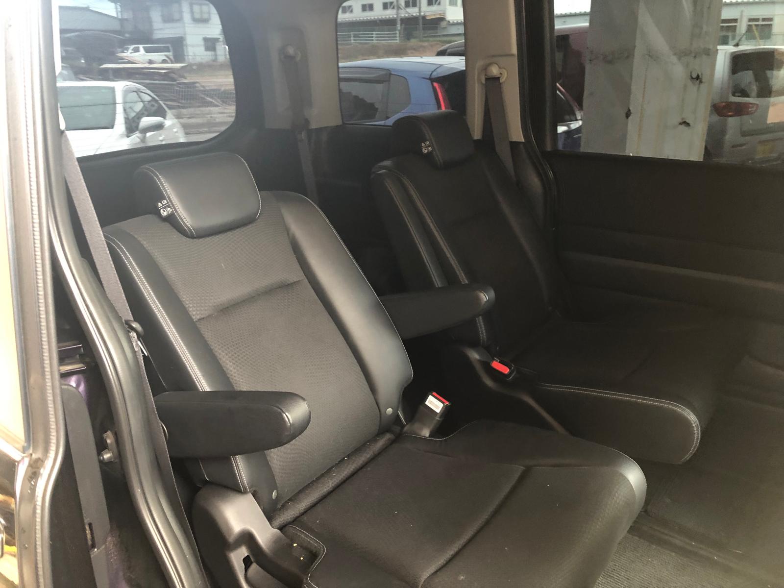 HONDA STEPWAGON SPADA 2013