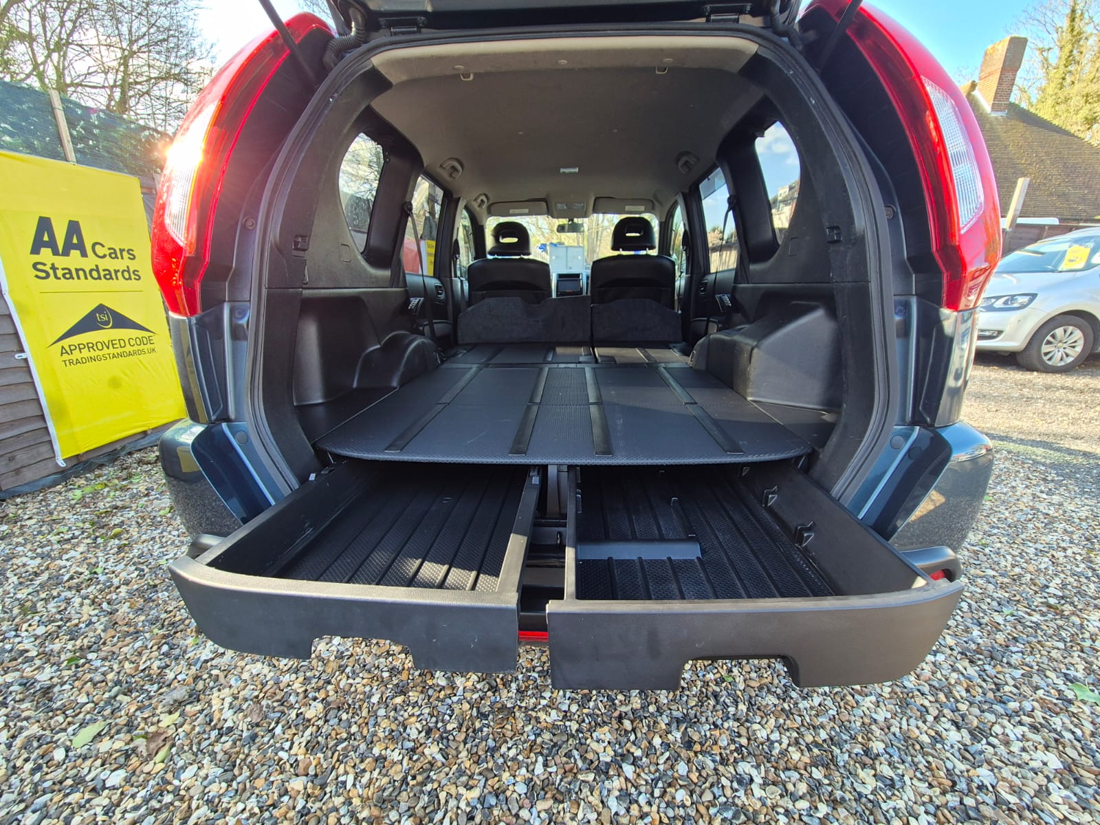NISSAN X-TRAIL 2013 PETROL AUTOMATIC