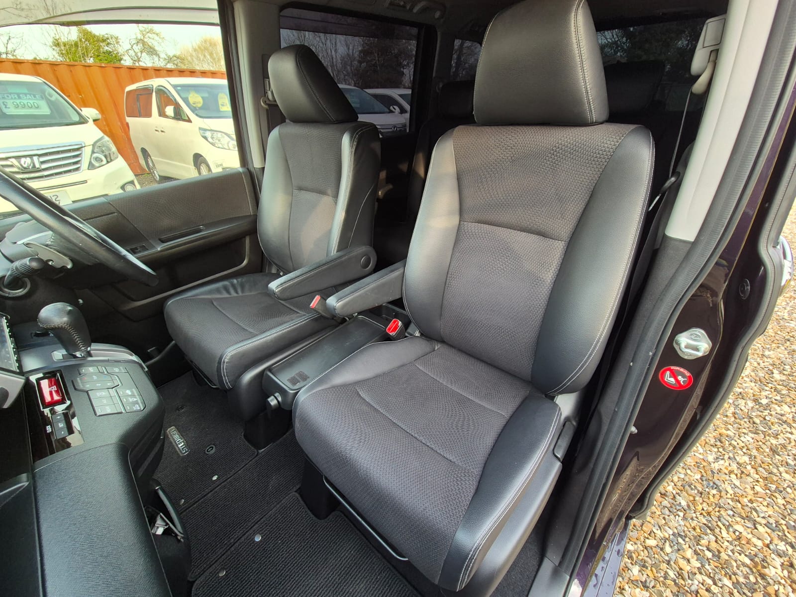 HONDA STEPWAGON SPADA 2013