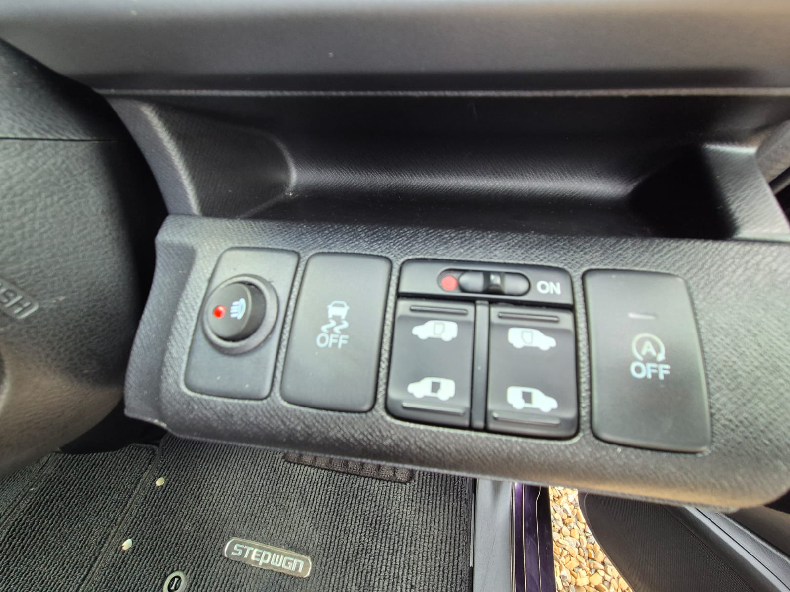 HONDA STEPWAGON SPADA 2013