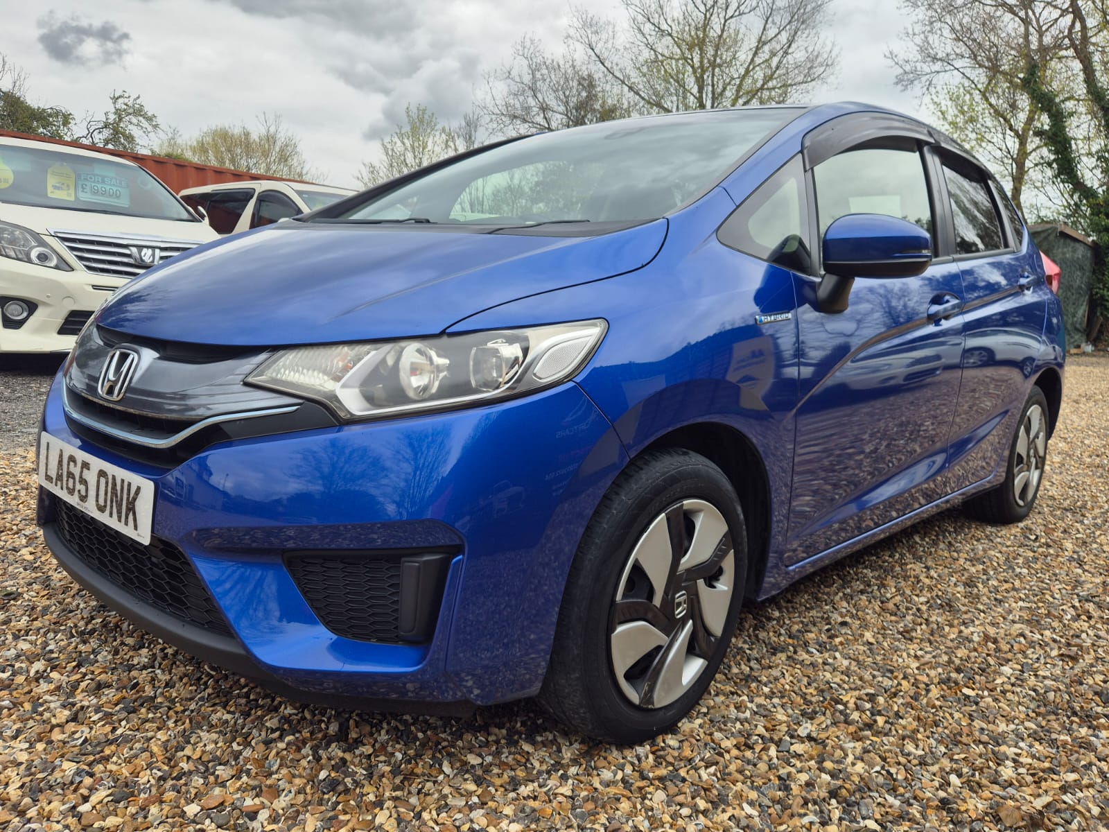 HONDA JAZZ HYBRID 2015