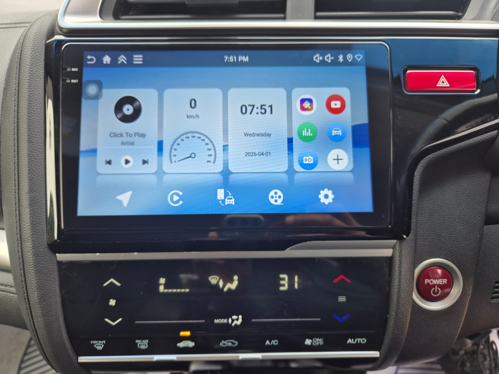 HONDA JAZZ HYBRID 2015