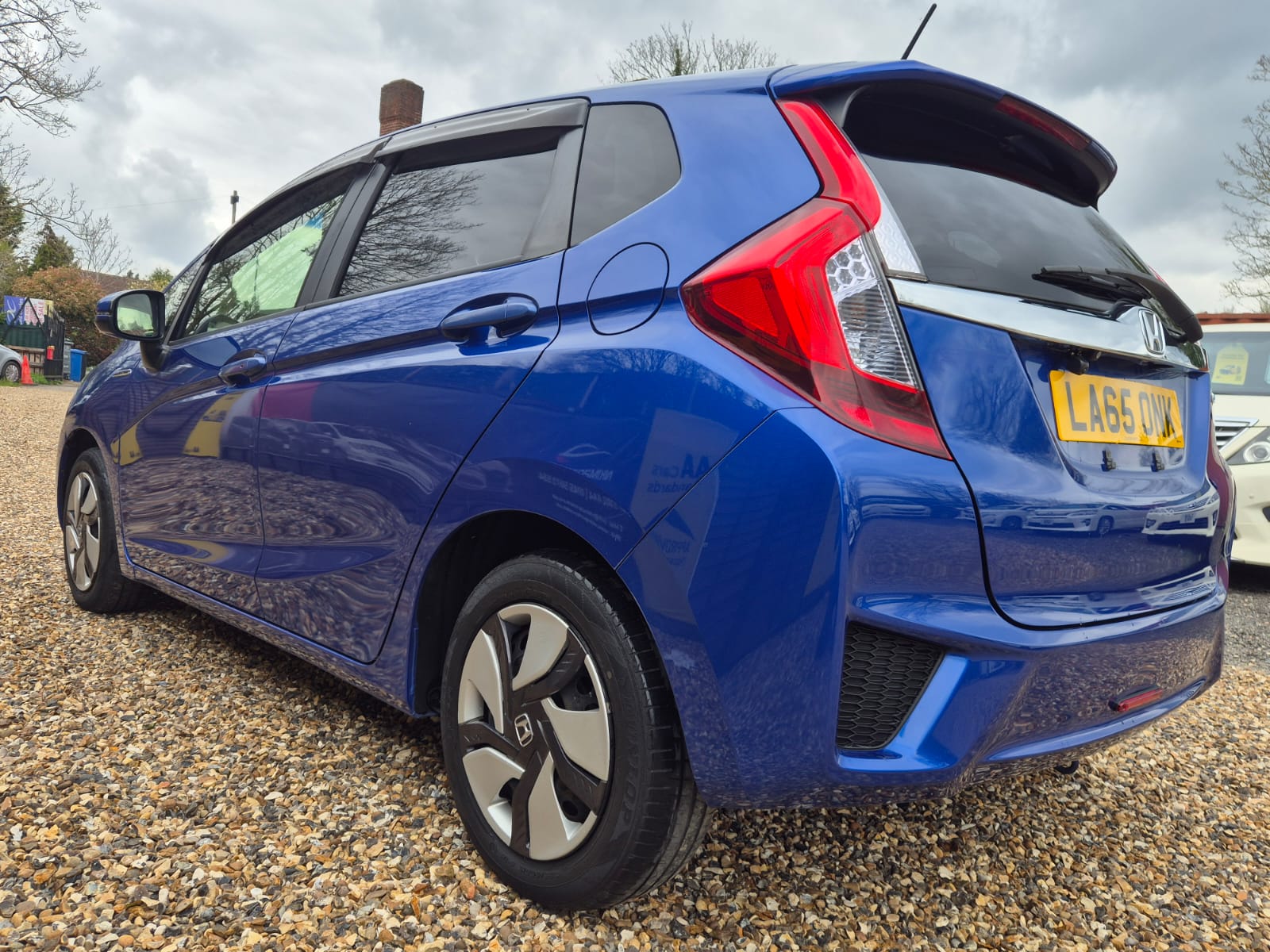 HONDA JAZZ HYBRID 2015