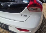 VOLVO V40 PETROL AUTOMATIC 2017